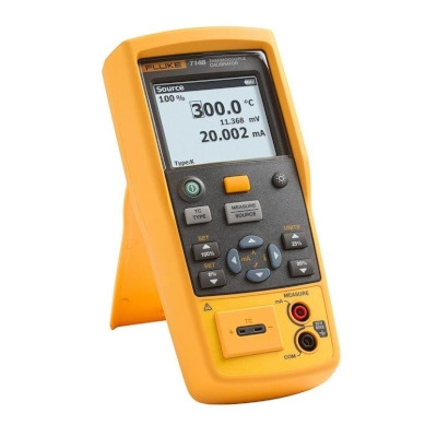 FLUKE 714B/EN Thermocouple Temperature Calibrator, Measure/ Simulate 17 Types and millivolts, Measure 4-20mA while Simultaneously Sourcing a