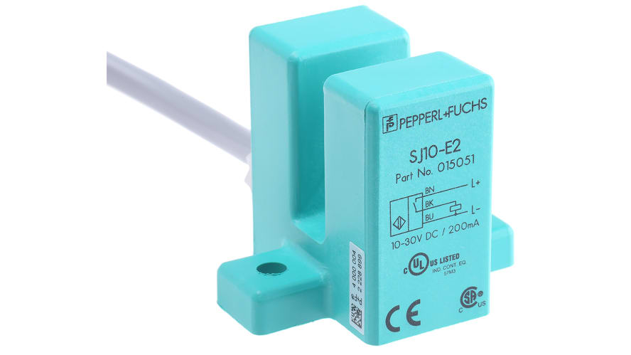 SJ10-E2, Pepperl + Fuchs Inductive Slot-Style Proximity Sensor, 10 mm Detection, PNP Output, 10 → 30 V dc, IP67 – Model: SJ10-E2