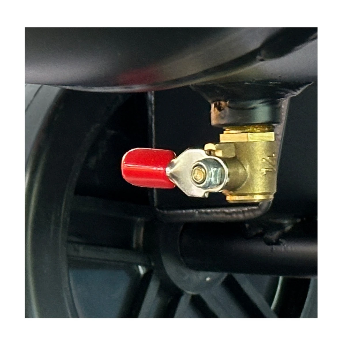 AUARITA ปั๊มลมออยล์ฟรี กำลัง 8 แรงม้า ไฟ 220 โวลต์ 1 เฟส 4 โพล (4หัว) รุ่น 4-1500X4F160 ขนาดถัง 160 ลิตร แรงดันสูงสุด 12 บาร์ ปริมาณลม 940 ล