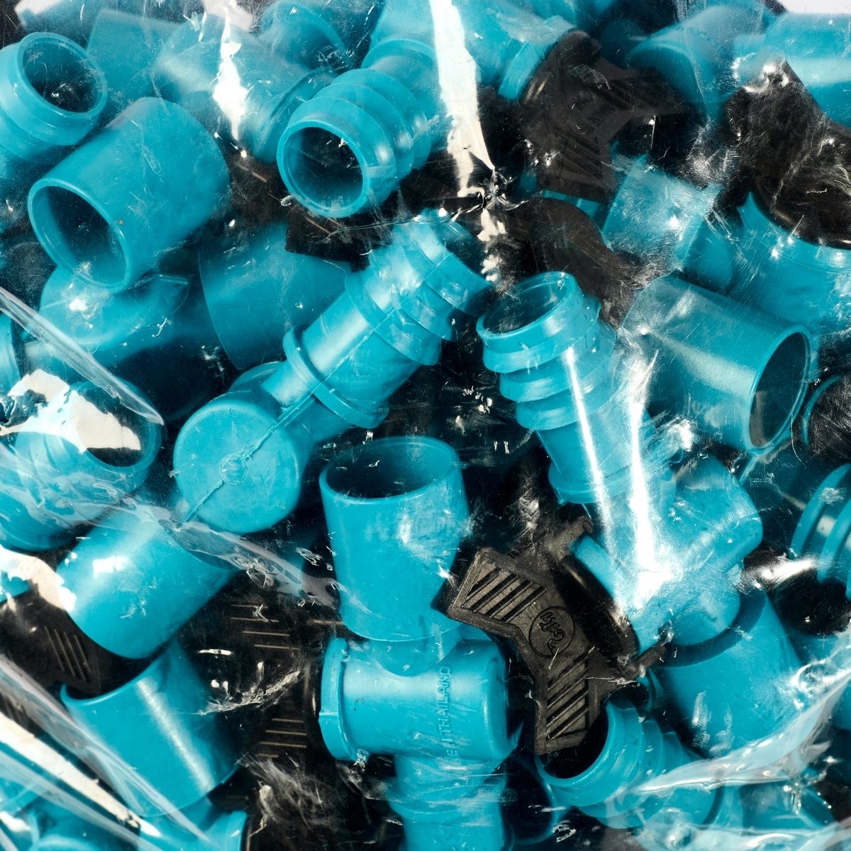 ไชโย วาล์วเกษตรหางปลาสวมทับท่อ PVC-PE ขนาด 1/2 นิ้ว x 25 มม. เหมาะสำหรับใช้ติดตั้งท่อย่อยเพื่อหรี่น้ำให้เบา-แรง (บรรจุ 100ชิ้น/แพ็ค)