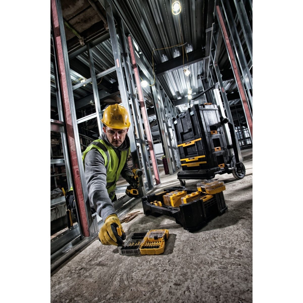 DEWALT ถาดใส่กล่องอุปกรณ์ TSTAK รุ่น DT70716-QZ น้ำหนักเบาถาดแคดดี้สะดวกสำหรับจัดเก็บชุดอุปกรณ์เสริม (ดีวอลท์)