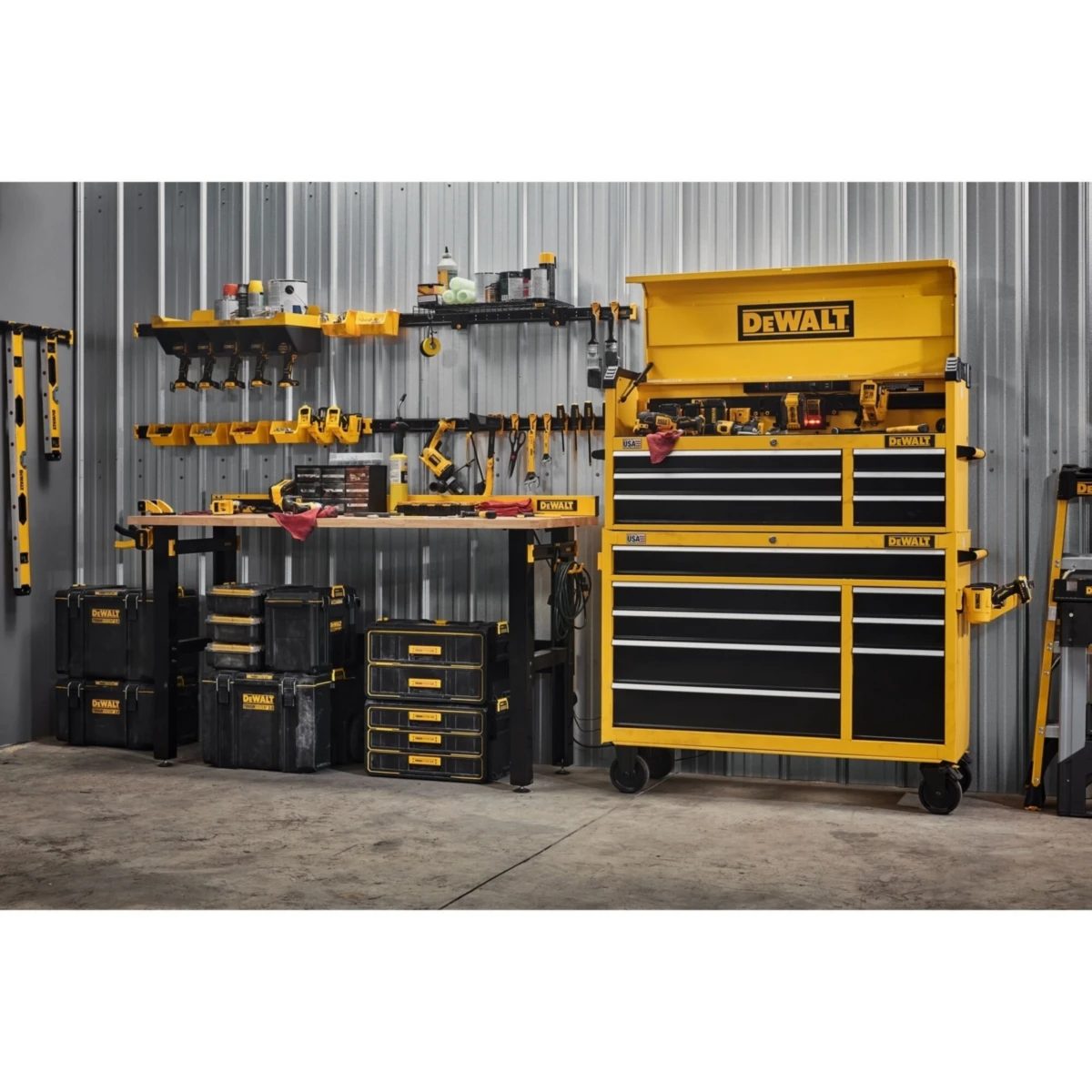 DEWALT ชุดแขวนเครื่องมือ 5 ช่อง รุ่น DWST82822 ชุดเก็บ Power Tool สามารถรองรับน้ำหนักได้ถึง 100 ปอนด์ (ดีวอลท์)