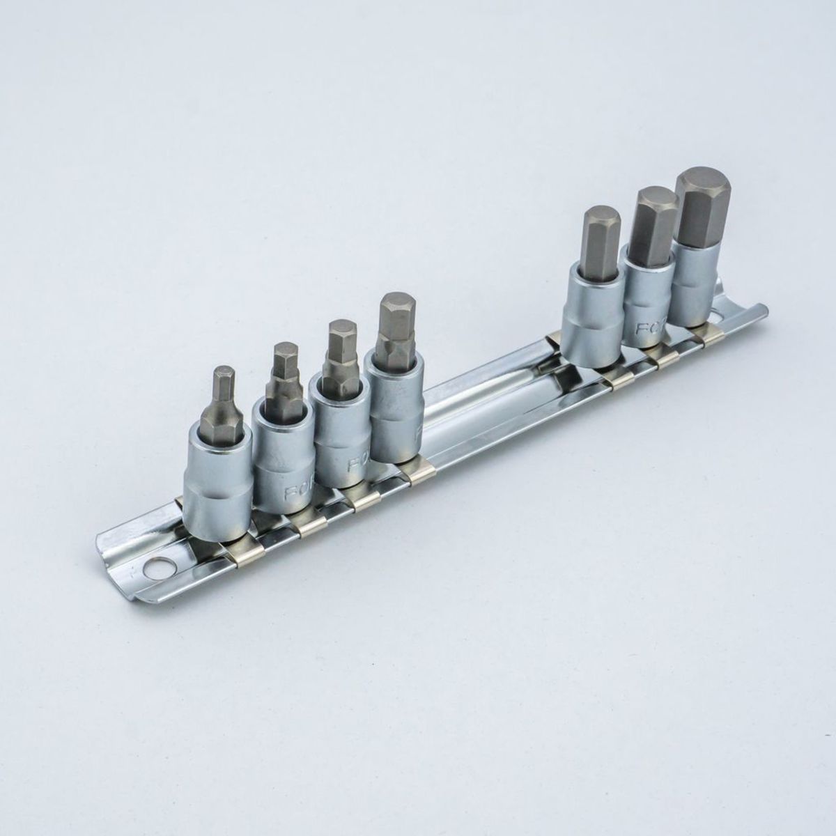 2073S ชุดบ๊อกซ์เดือย1/4" 6PT/ นิ้ว 7ชิ้น