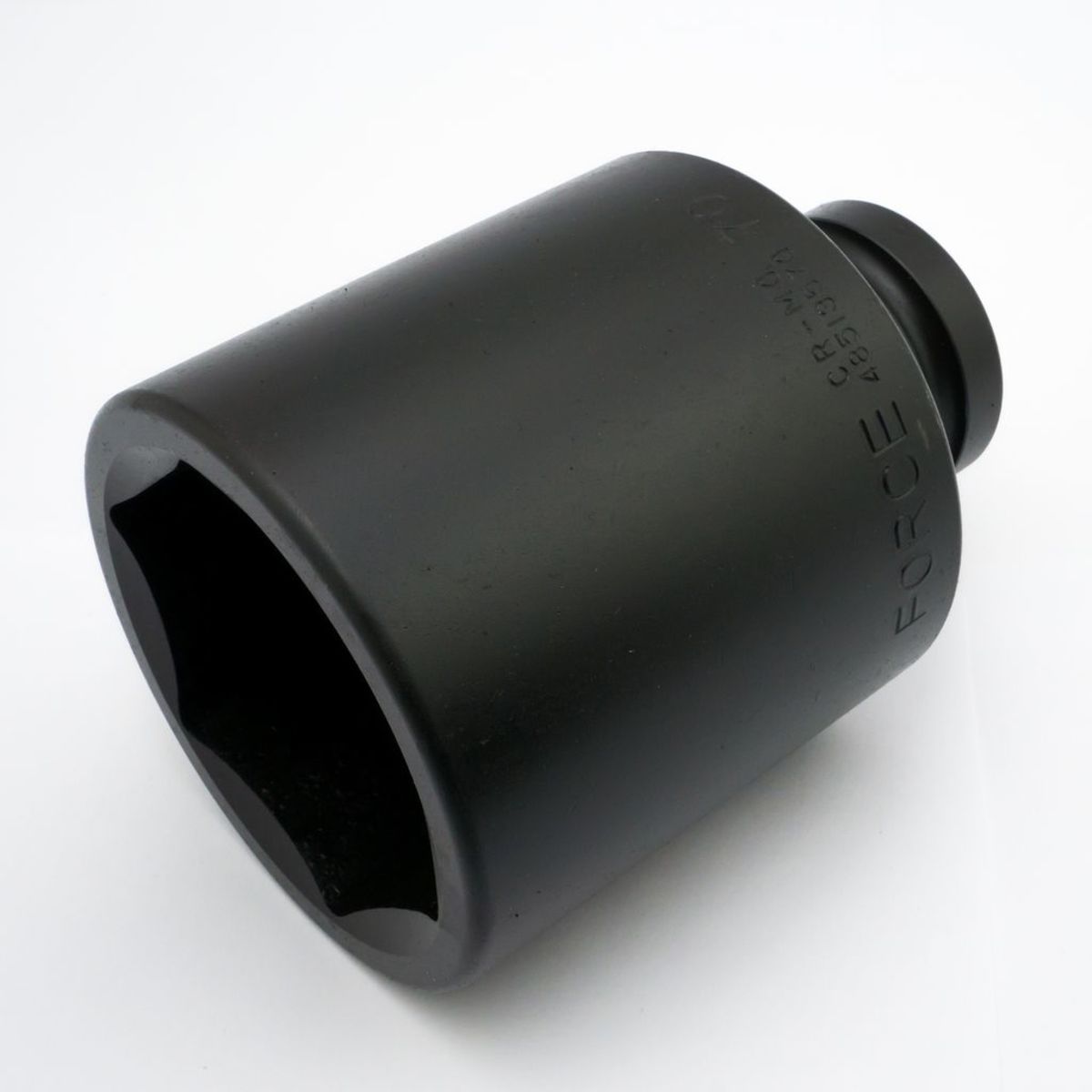 48513570ลูกบ๊อกซ์ลมยาว6PT.135MM 1" NO.70