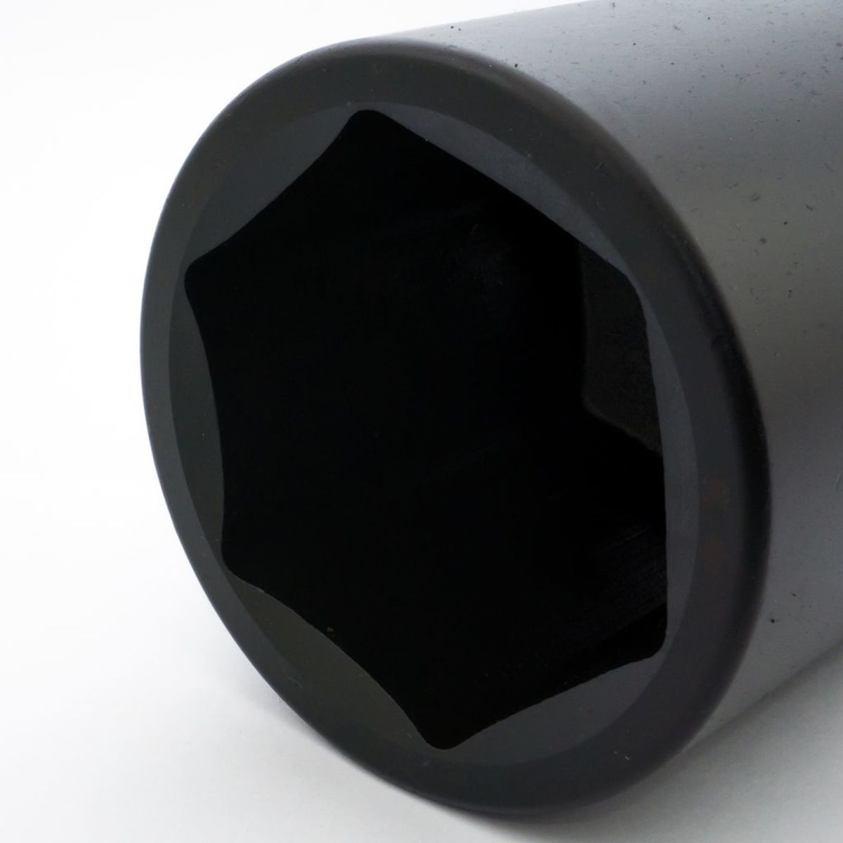 48513570ลูกบ๊อกซ์ลมยาว6PT.135MM 1" NO.70