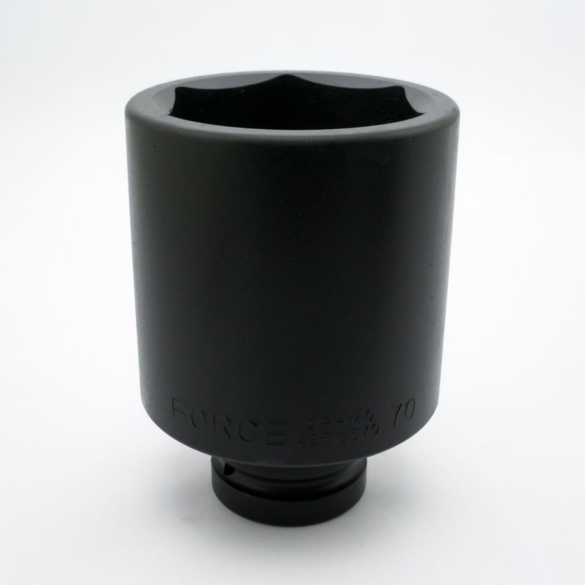 48513570ลูกบ๊อกซ์ลมยาว6PT.135MM 1" NO.70