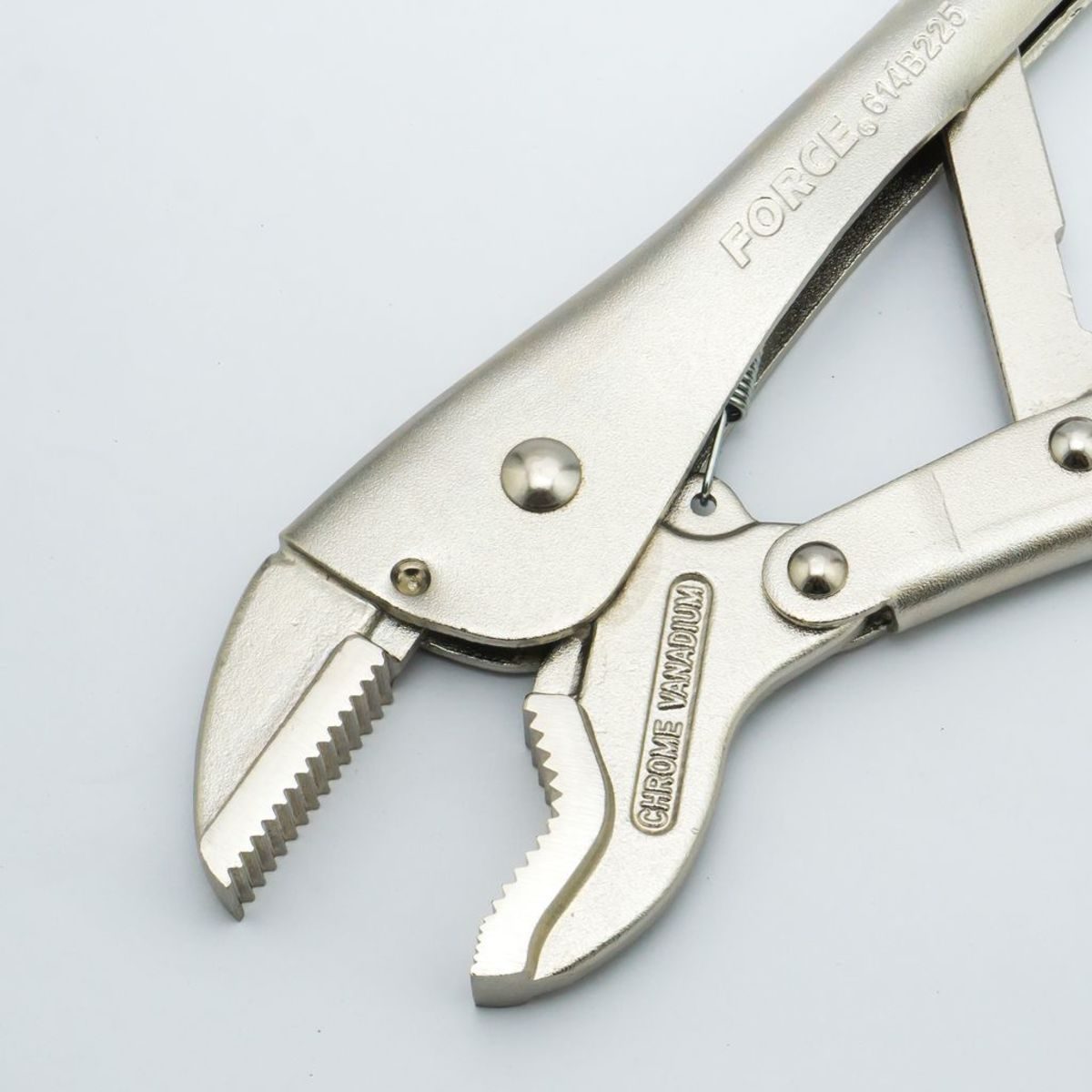 614B225 คีมล็อคปากโค้งล่าง 9"