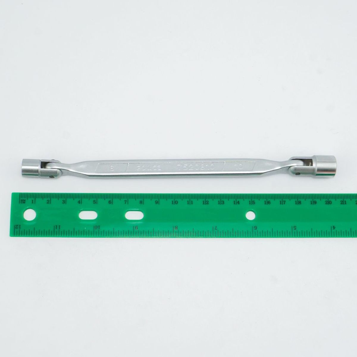 7520810 HINGED SOCKET WRENCH