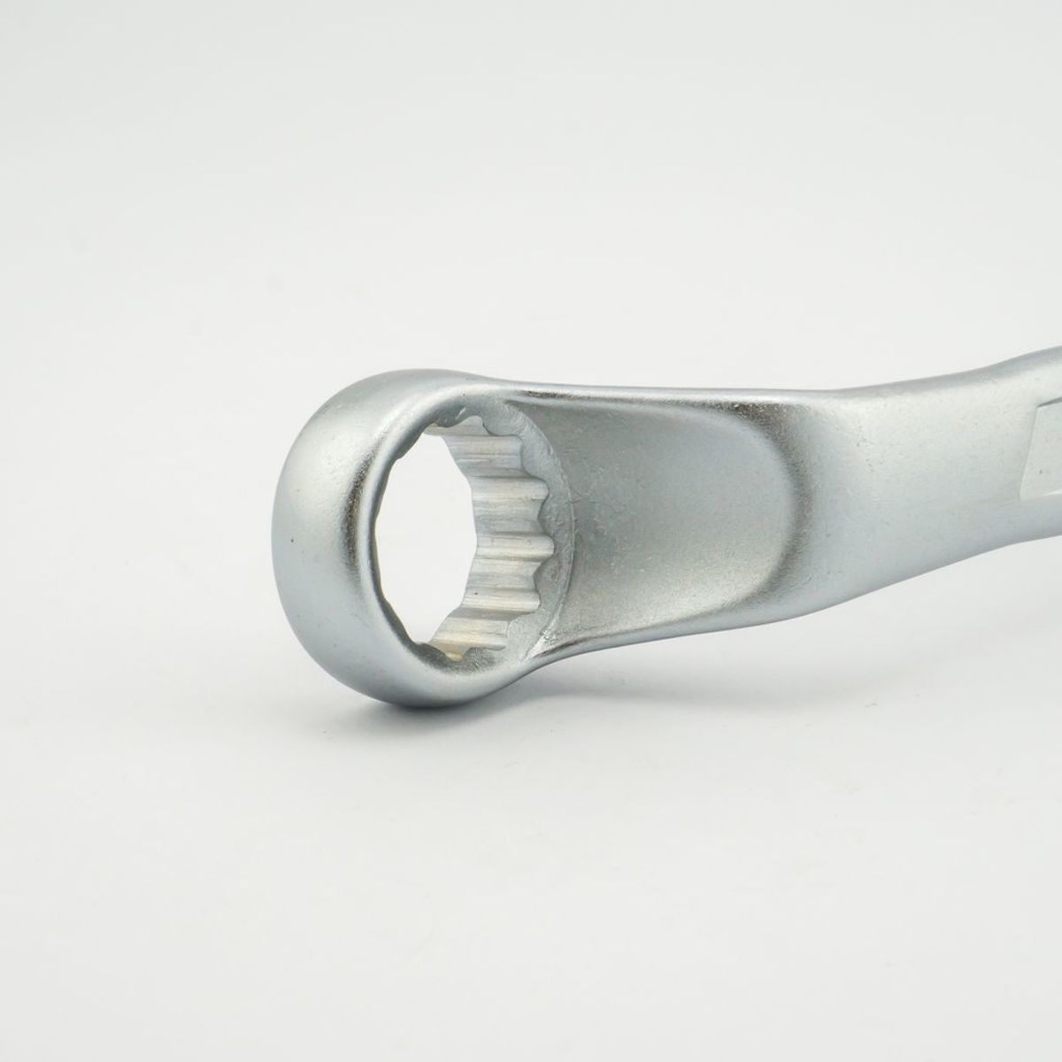7591922S ประแจแหวน75 องศา 3/4"X7/8"