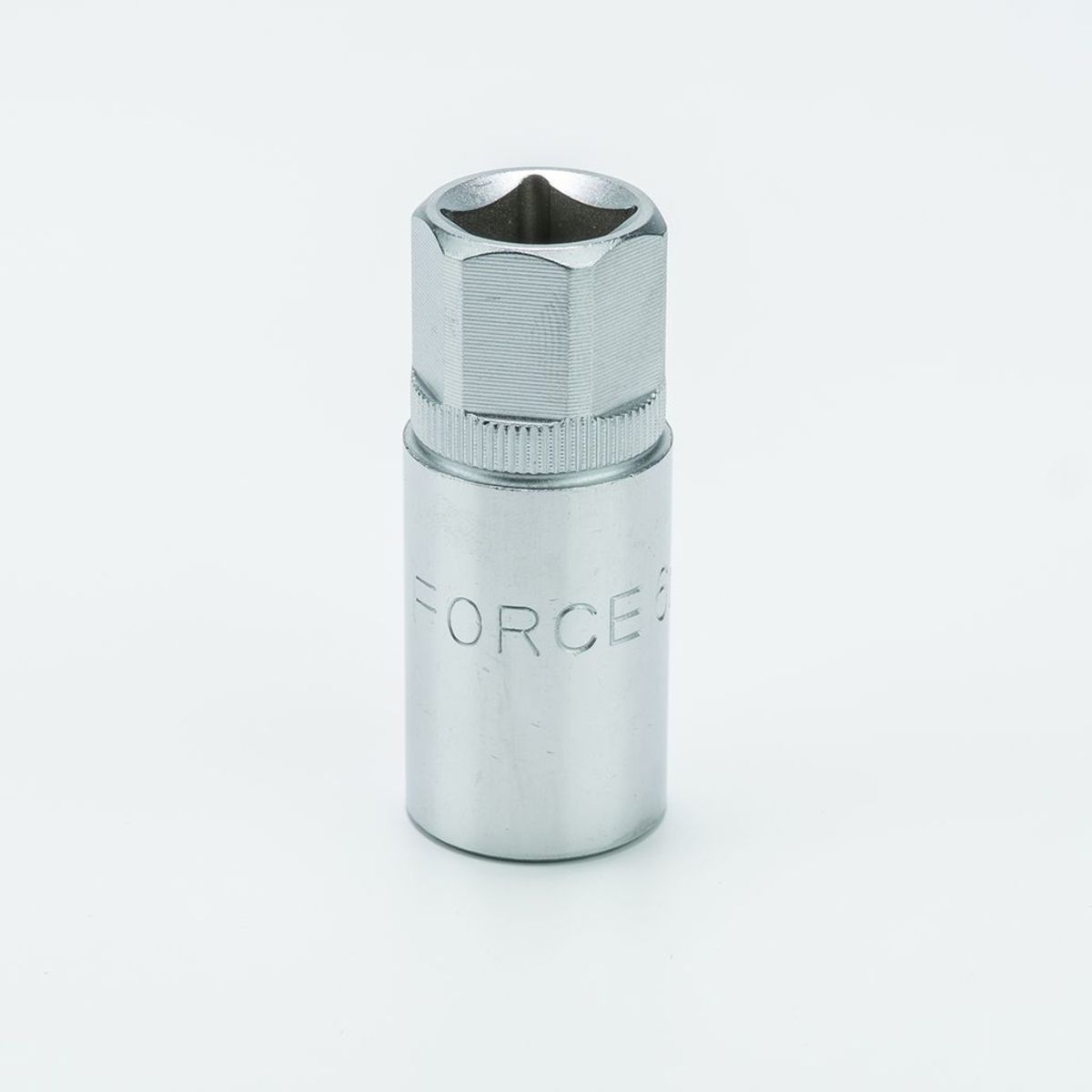 81806 ลูกบ๊อกซ์ขันสตัด1/2" 6มม. ยาว60มม.