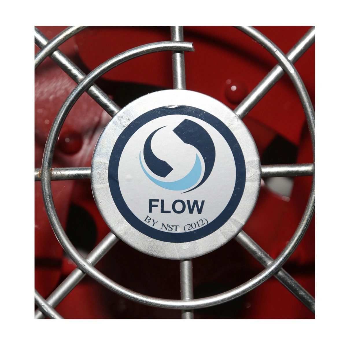 FLOW พัดลมอุตสาหกรรม ขนาด 36 นิ้ว แบบติดผนัง รุ่น IF36 มอเตอร์ 1 แรงม้า 4 โพล 220 โวลต์ สำหรับงานระบายอากาศในโรงงาน และที่อื่นๆ มีเบรคเกอร์ 