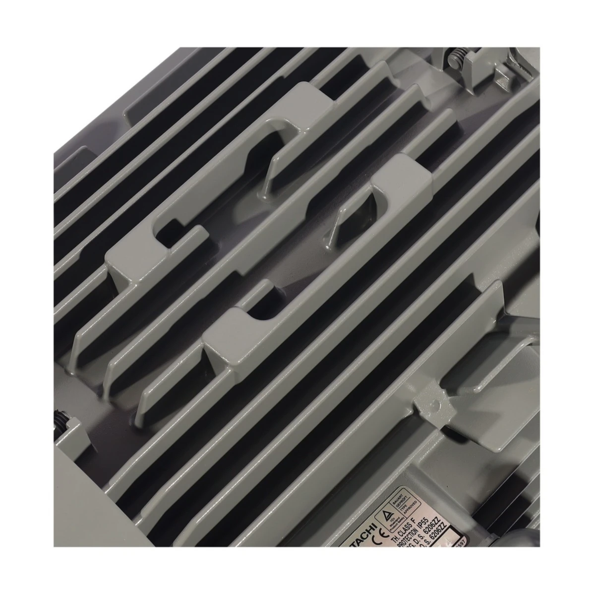 HITACHI มอเตอร์ แบบมีขาตั้ง 3 แรงม้า (2.2 กิโลวัตต์) 380 โวลต์ 3 เฟส รุ่น TFO-K ประเภท B3 (Foot Mounted) ความเร็วรอบ 1,450 รอบ/นาที ระดับควา