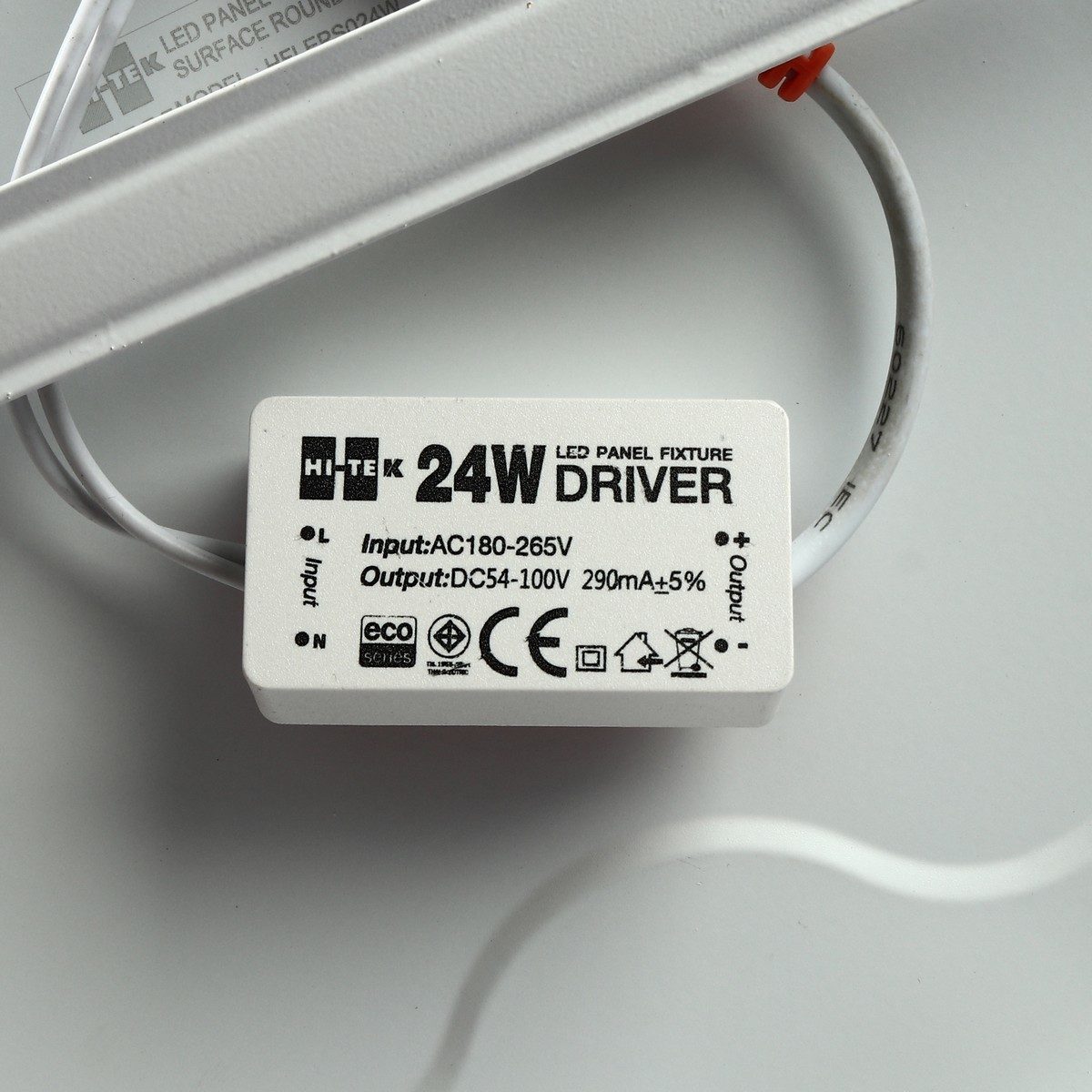 โคมขาว LED PANEL 24W กลมแบบติดลอย แสงนวล