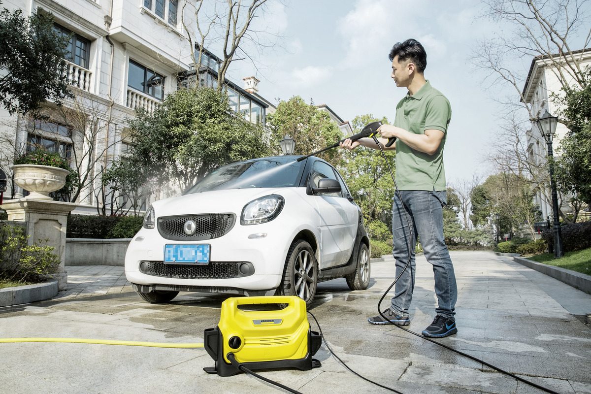 KARCHER (คาร์เชอร์) เครื่องฉีดน้ำแรงดันสูง 110 บาร์ รุ่น K2HORIZONTAL กำลังมอเตอร์ 1.4 กิโลวัตต์ อัตราการไหล 300 - 360 ลิตร/ชม. เหมาะสำหรับก