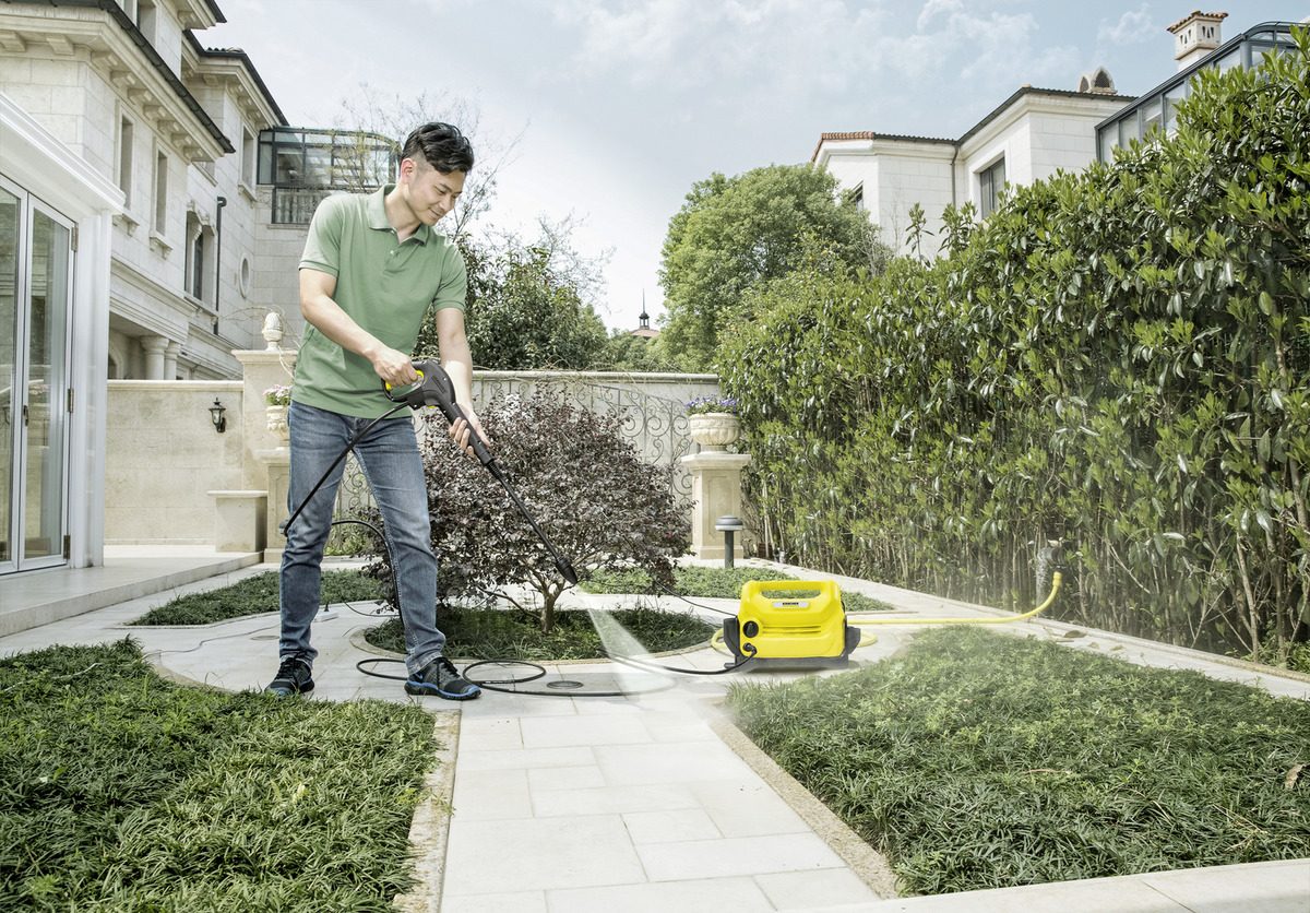 KARCHER (คาร์เชอร์) เครื่องฉีดน้ำแรงดันสูง 110 บาร์ รุ่น K2HORIZONTAL กำลังมอเตอร์ 1.4 กิโลวัตต์ อัตราการไหล 300 - 360 ลิตร/ชม. เหมาะสำหรับก