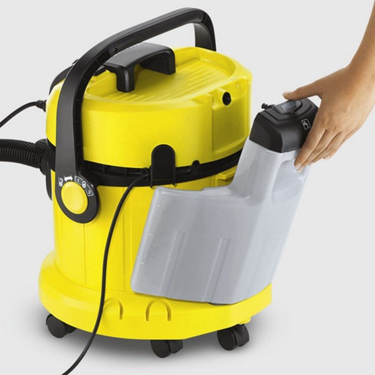 KARCHER เครื่องซักพรมแบบสเปรย์แล้วดูดกลับ รุ่น SE 4001 แรงดันไฟฟ้า 220-240 โวลต์ ถังน้ำสะอาด 4ลิตร ถังน้ำเสีย 4 ลิตร (คาร์เชอร์)