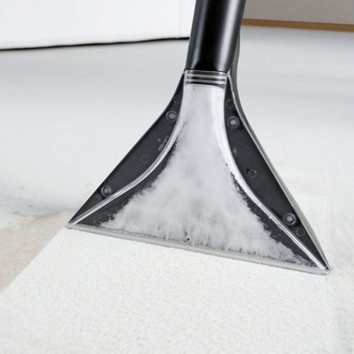 KARCHER เครื่องซักพรมแบบสเปรย์แล้วดูดกลับ รุ่น SE 4001 แรงดันไฟฟ้า 220-240 โวลต์ ถังน้ำสะอาด 4ลิตร ถังน้ำเสีย 4 ลิตร (คาร์เชอร์)
