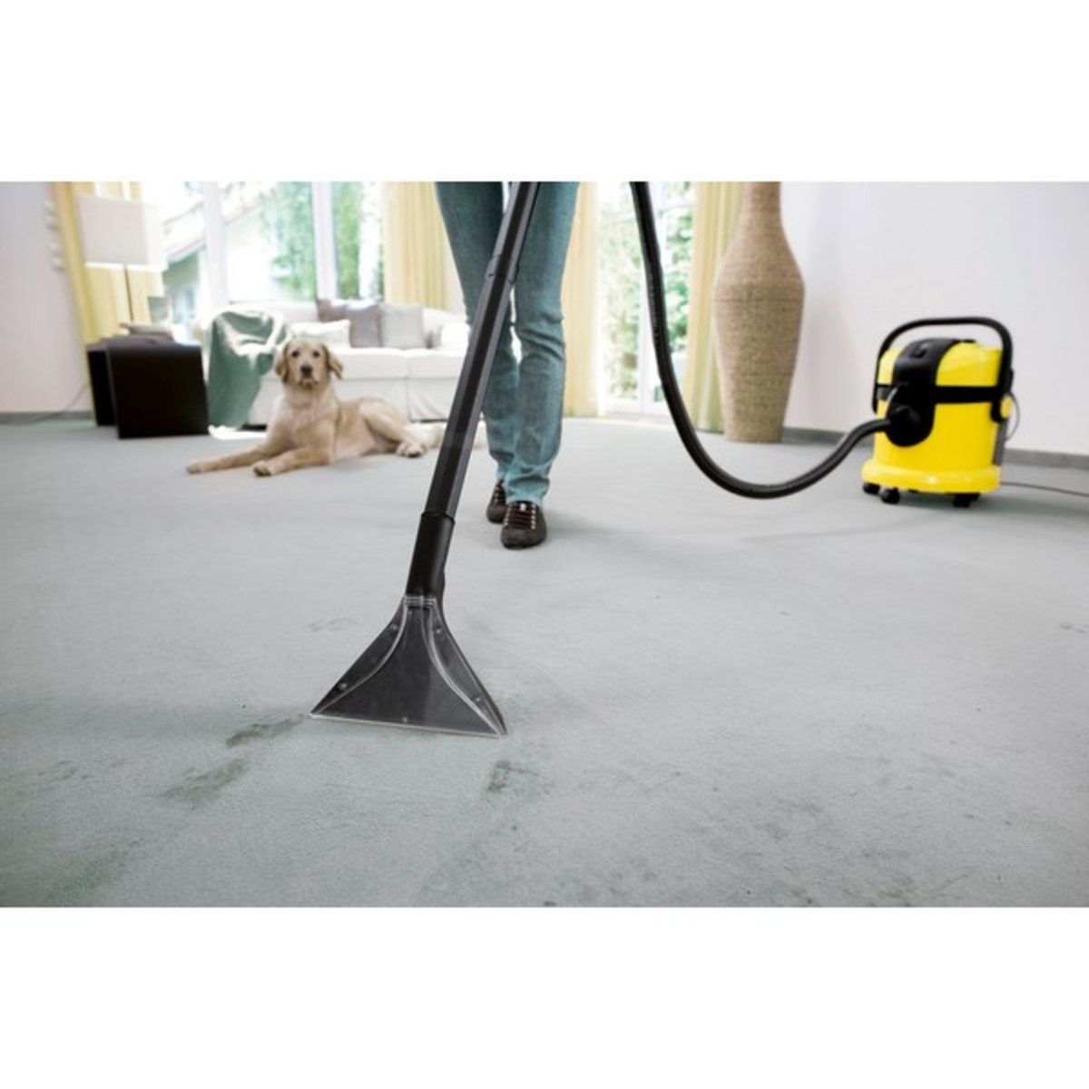 KARCHER เครื่องซักพรมแบบสเปรย์แล้วดูดกลับ รุ่น SE 4001 แรงดันไฟฟ้า 220-240 โวลต์ ถังน้ำสะอาด 4ลิตร ถังน้ำเสีย 4 ลิตร (คาร์เชอร์)