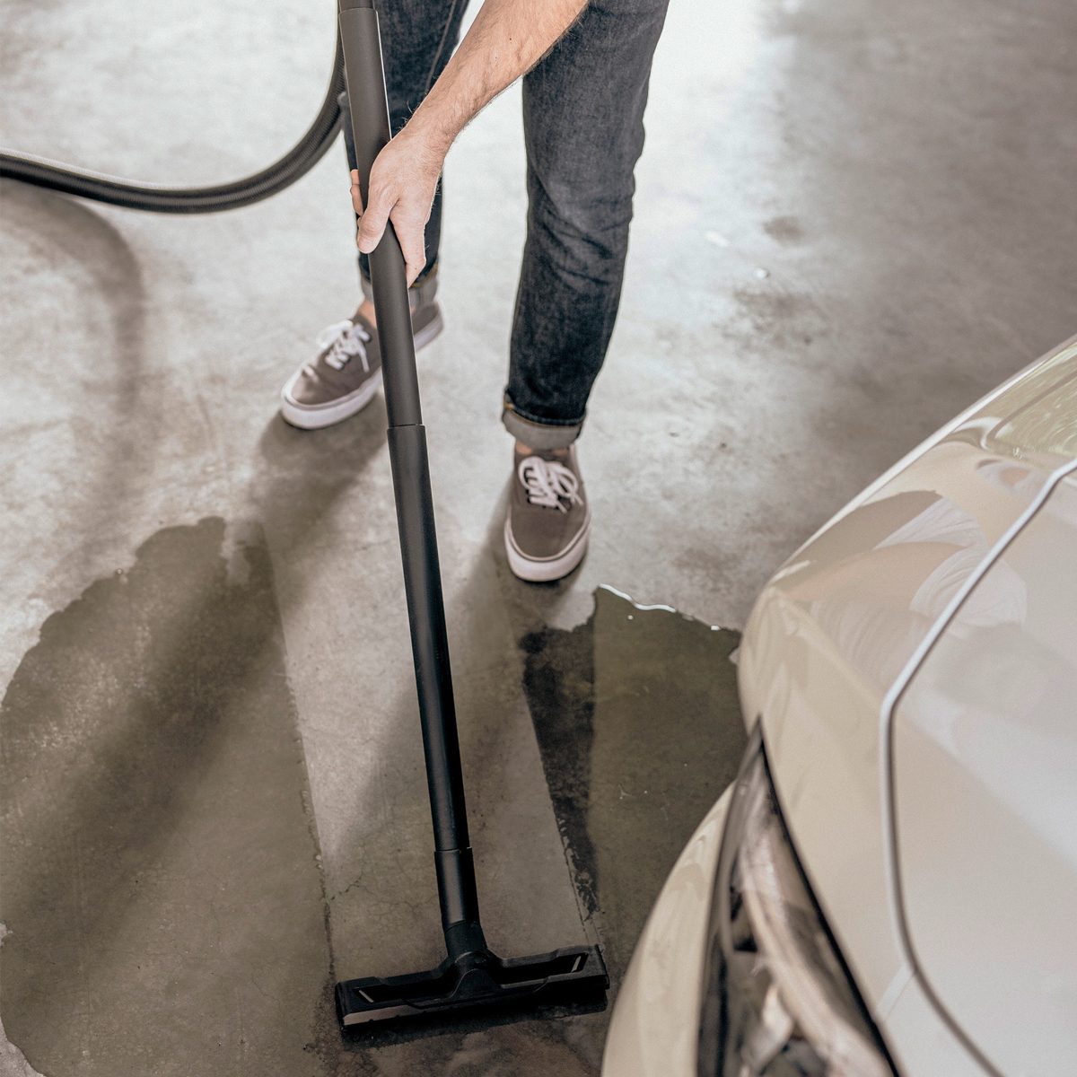 KARCHER เครื่องดูดฝุ่น น้ำ - แห้ง อเนกประสงค์ ขนาด 17 ลิตร รุ่น WD3SV ถังสแตนเลส ดูดฝุ่นทั้งเปียกและแห้งโดยไม่ต้องเปลี่ยนไส้กรอง มีระบบล็อค 