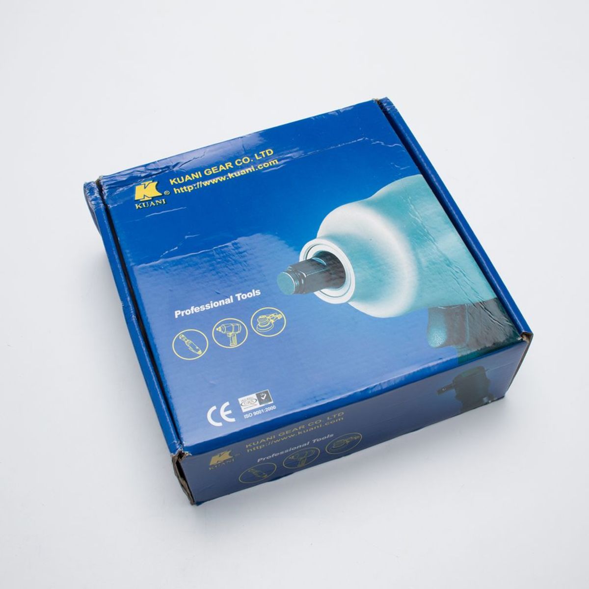 KI-1305 บล๊อกลม 3/8" PIN CLUTCH
