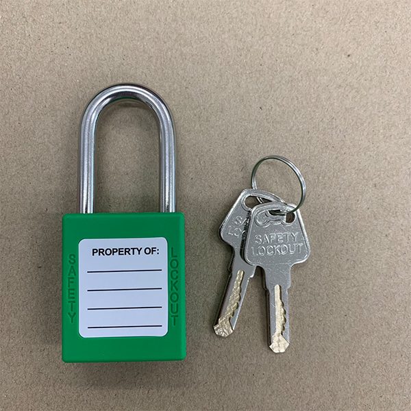 MERGIN  กุญแจนิรภัยก้านสแตนเลส 38 มม.สีเขียว พร้อมลูกกุญแจ 2 ดอก / Keyed differ Lockout/ Safety padlock