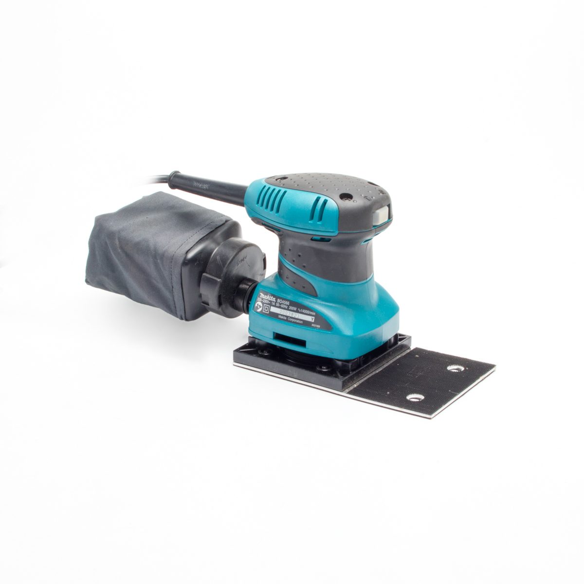 MAKITA เครื่องขัดกระดาษทรายสั่น ขนาด 102 X 166 มม. (4 X 6-1/2 นิ้ว) กำลังไฟ 200 วัตต์ รุ่น BO-4566 ความเร็วการขัด 14,000 ครั้ง/นาที มีฉนวนสอ