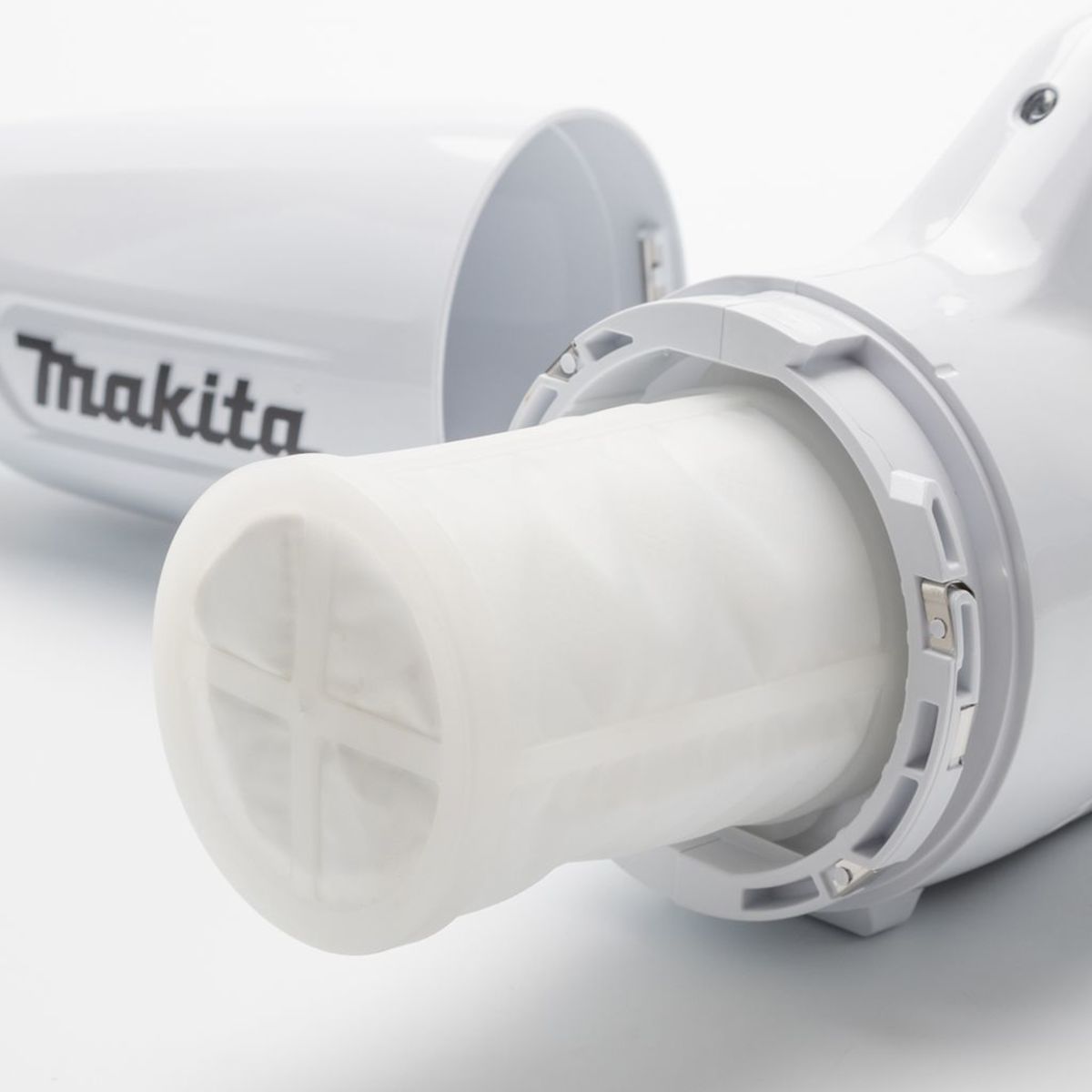 MAKITA เครื่องดูดฝุ่นไร้สาย 12 โวลต์ ที่เก็บฝุ่น 600 มล. รุ่น CL106FDZW แรงดันลมสูงสุด 3.2 KPA กำลังการดูด 19 วัตต์ ไม่รวมแบตเตอรี่-แท่นชาร์