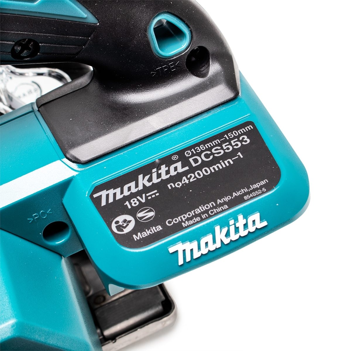 MAKITA เลื่อยตัดโลหะไร้สาย 18 โวลต์ ขนาด 6 นิ้ว รุ่น DCS553Z ความเร็วรอบตัวเปล่า 4,200 รอบ/นาที ไม่รวมแบตเตอรี่และแท่นชาร์จ (มากีต้า)