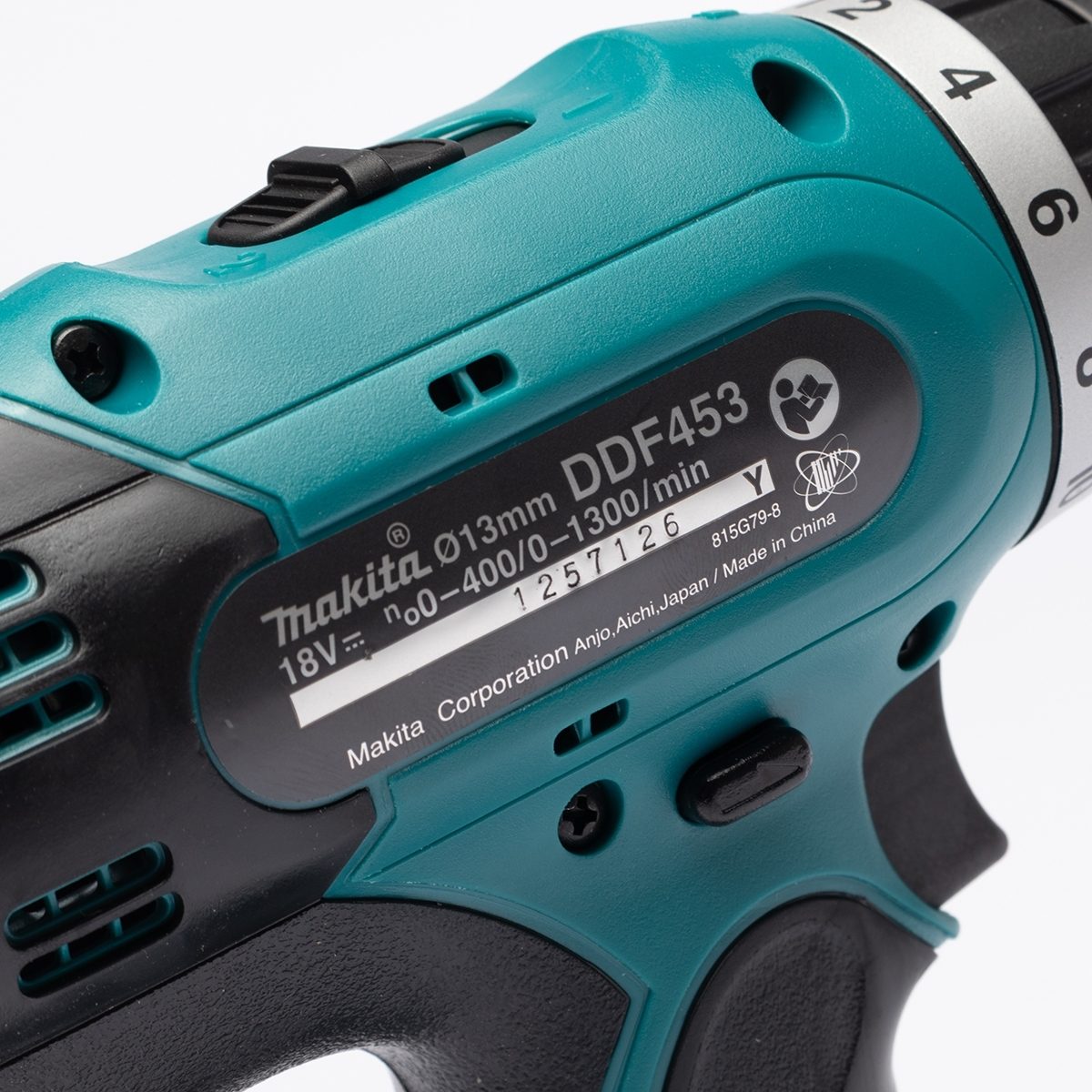 MAKITA สว่านไขควงไร้สาย 18 โวลต์ ขนาด 1/2 นิ้ว รุ่น DDF453Z แรงบิดหมุน 38 นิวตันเมตร ไม่รวมแบตเตอรี่และแท่นชาร์จ (มากีต้า)