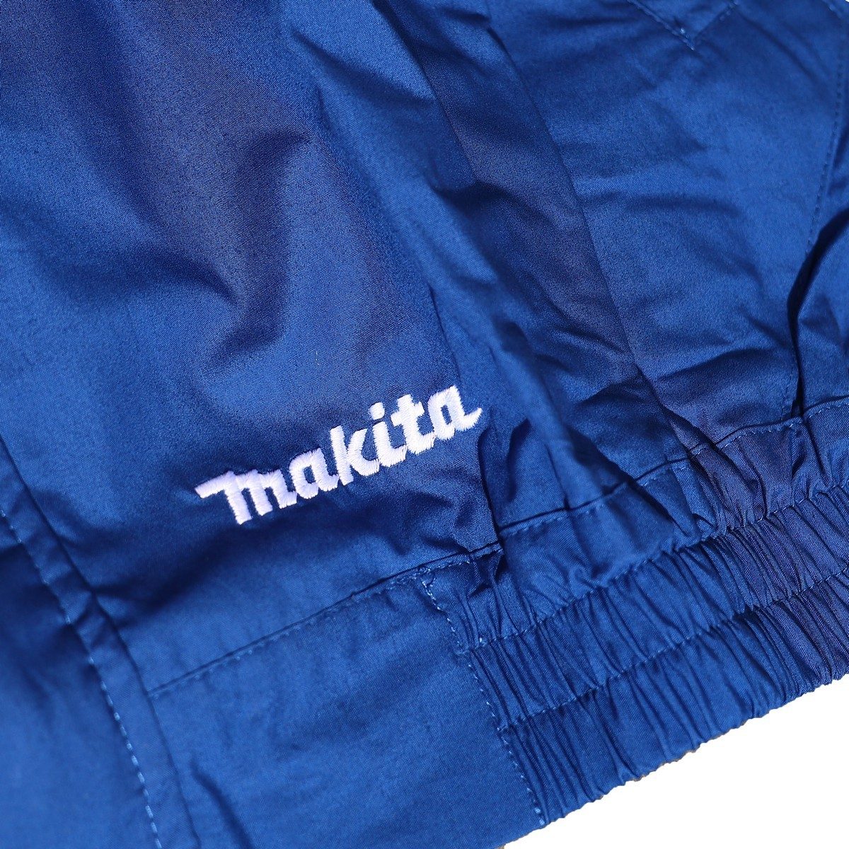 MAKITA เสื้อแจ็คเก็ตพัดลมไร้สาย 12/18 โวลต์ ไซส์ M รุ่น DFJ304ZM ผ้าฝ้าย ปรับได้ 4 ระดับ มีกระเป๋า 5 ช่อง ไม่รวมแบตเตอรี่และแท่นชาร์จ (มากีต