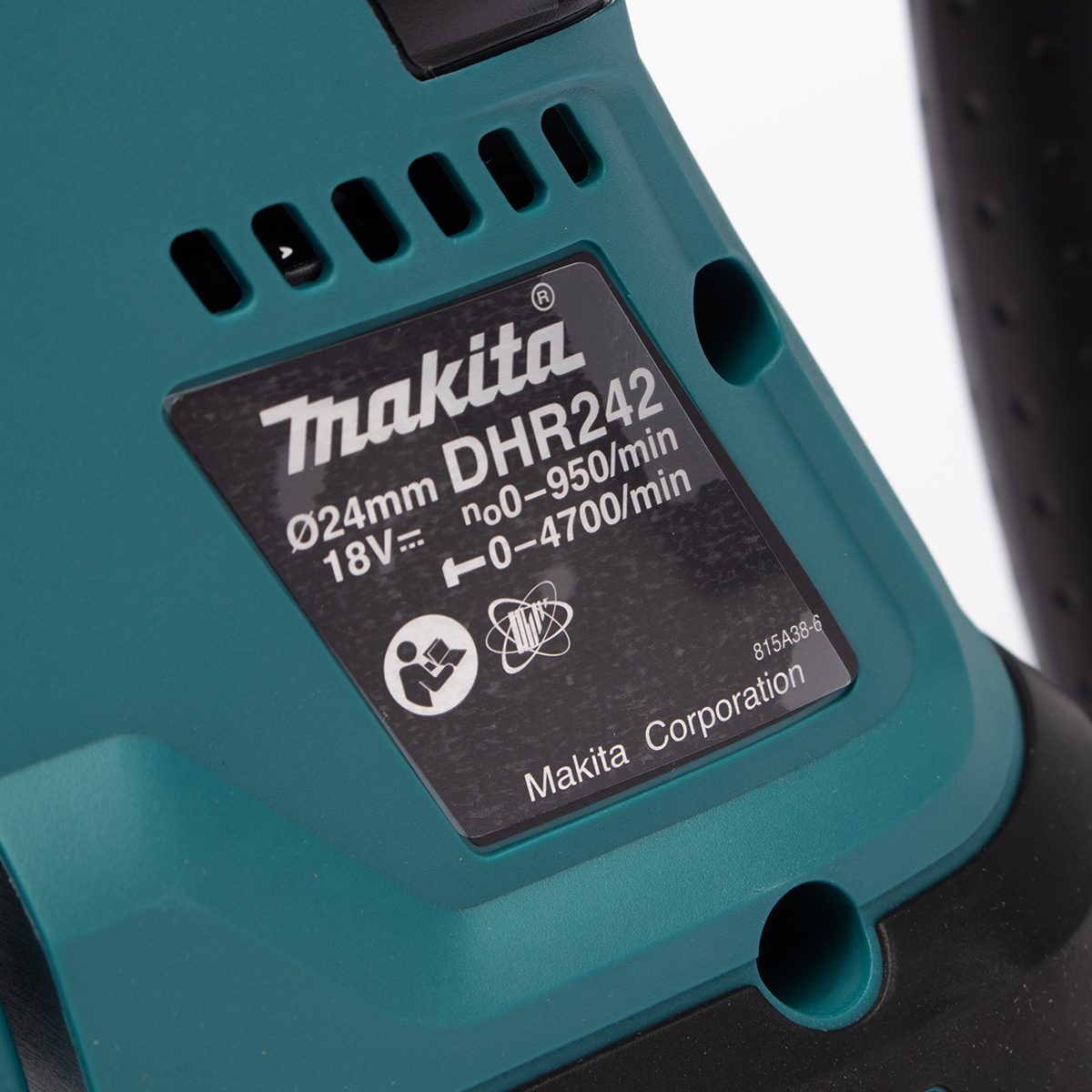 MAKITA สว่านโรตารี่ไร้สาย 18 โวลต์ ขนาด 24 มม. (15/16 นิ้ว) รุ่น DHR242Z ขนาดหัวจับดอกสว่าน 1/2 นิ้ว ใช้กับดอกสว่าน SDS PLUS ไม่รวมแบตเตอรี่