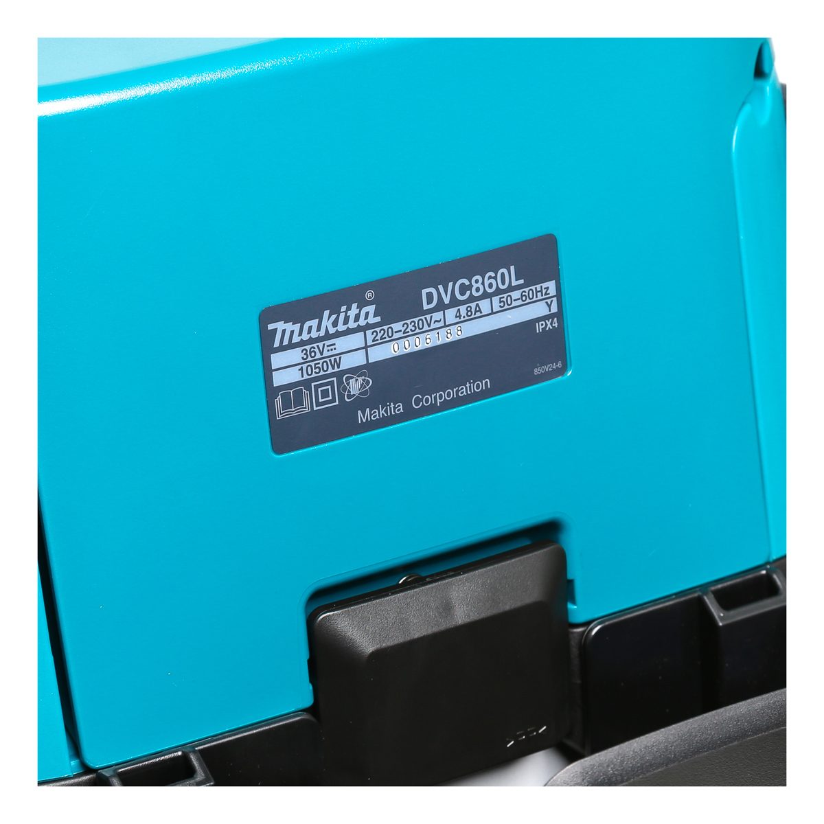 MAKITA เครื่องดูดฝุ่นน้ำ-แห้งไร้สาย 36 โวลต์ ถังเก็บฝุ่น 8 ลิตร รุ่น DVC860LZ ถังเก็บน้ำ 6 ลิตร (AC/DC) ไม่รวมแบตเตอรี่-แท่นชาร์จ (มากีต้า)