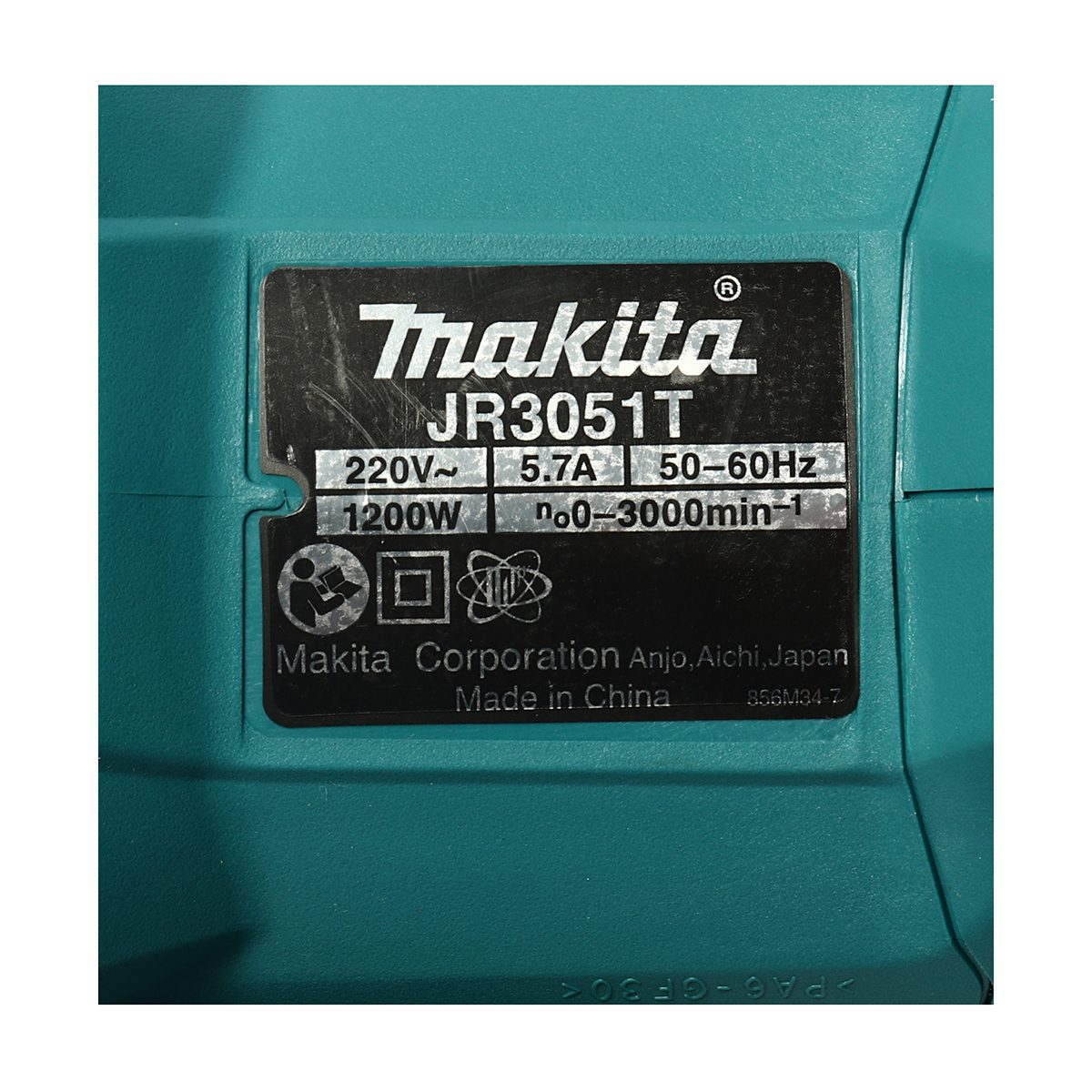 MAKITA เครื่องเลื่อยชักไฟฟ้าแบบเตะ กำลังไฟ 1,200 วัตต์ รุ่น JR3051TK ความยาวช่วงชัก 30 มม. ความเร็วช่วงชักต่อนาที 0 - 3,000 SPM (มากีต้า)
