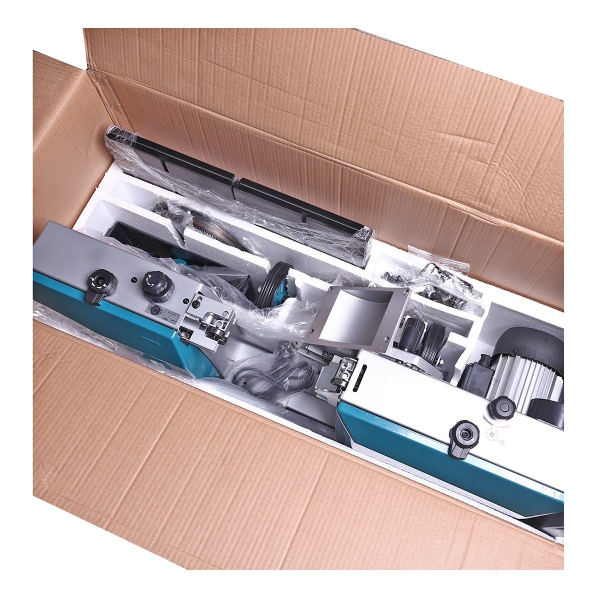 MAKITA เลื่อยสายพาน ขนาด 12 นิ้ว (305 มม.) กำลังไฟฟ้า 900 วัตต์ รุ่น LB1200F ความหนาของการตัด 165 มม. (6-1/2 นิ้ว) (มากีต้า)