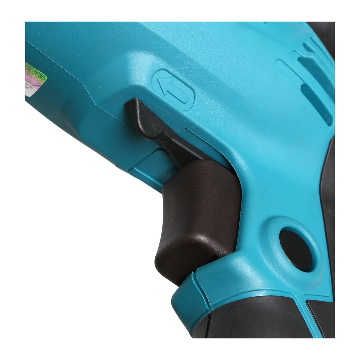 MAKITA สว่านกระแทกไฟฟ้า ขนาด 16 มม. (5/8 นิ้ว) กำลังไฟ 710 วัตต์ รุ่น M8100B ความเร็วรอบตัวเปล่า 0 - 3,200 รอบ/นาที (มากีต้า : MT-Series)