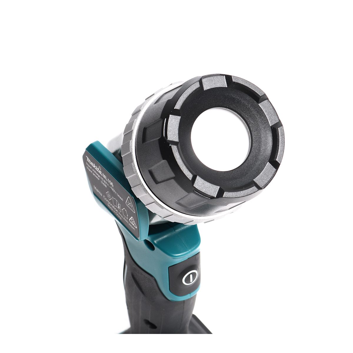 MAKITA ไฟฉายไร้สาย LED 12 โวลต์ รุ่น ML106 ความสว่าง 190 ลูเมน ไม่รวมแบตเตอรี่และแท่นชาร์จ (มากีต้า)