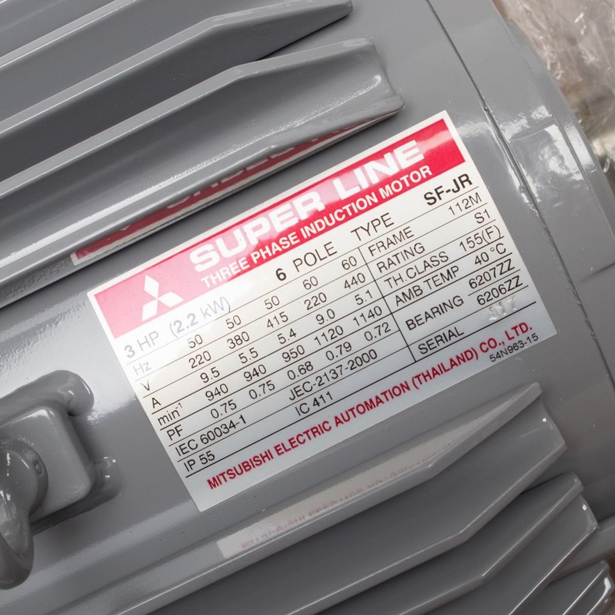 MITSUBISHI มอเตอร์ รุ่น SF-QR ชนิดหุ้มมิด กำลัง 3 แรงม้า (2.2 กิโลวัตต์) 3 เฟส 220/380 โวลต์ 6 โพล 3 สาย IP55 รอบช้า 950 รอบ/นาที (มิตซูบิชิ