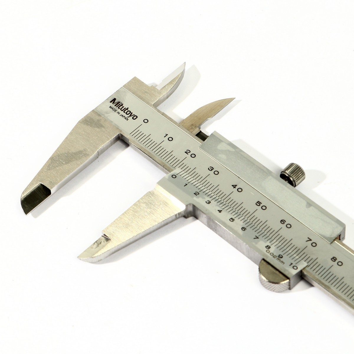 MITUTOYO เวอร์เนียคาลิปเปอร์ (Vernier Caliper) รุ่น 530-122 ระยะในการวัด 0-150 มม. ความละเอียด 0.02 มม. ความแม่นยำ ±0.03 ใช้สำหรับวัดความกว้