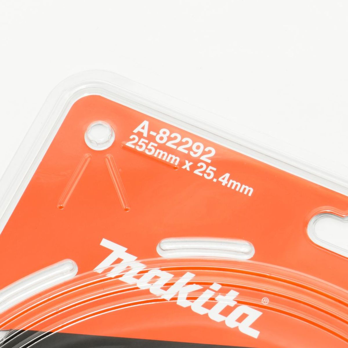 MAKITA ใบเลื่อยวงเดือนคาร์ไบด์สำหรับตัดไม้ 10 นิ้ว 100 ฟัน รุ่น A-82292 เส้นผ่านศูนย์กลาง 255 มม. หนา 2.6 มม. (มากีต้า)