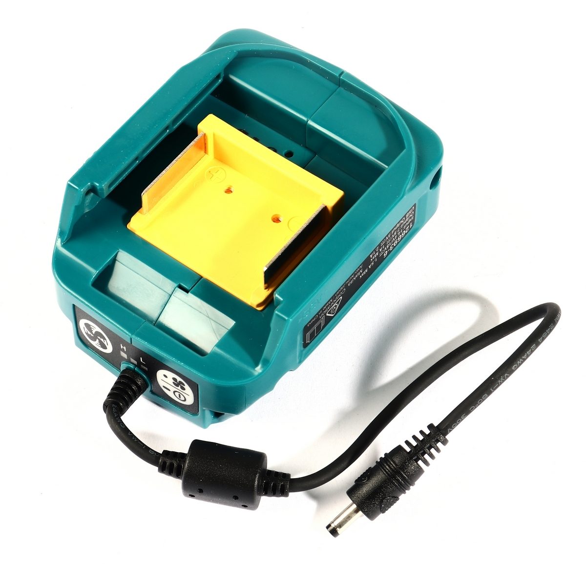 MAKITA อแดปเตอร์ แบตเตอรี่ 18V ใช้กับเสื้อแจ็คเก็ต Fan Jacket มากีต้า รุ่น DFJ214,DFJ216