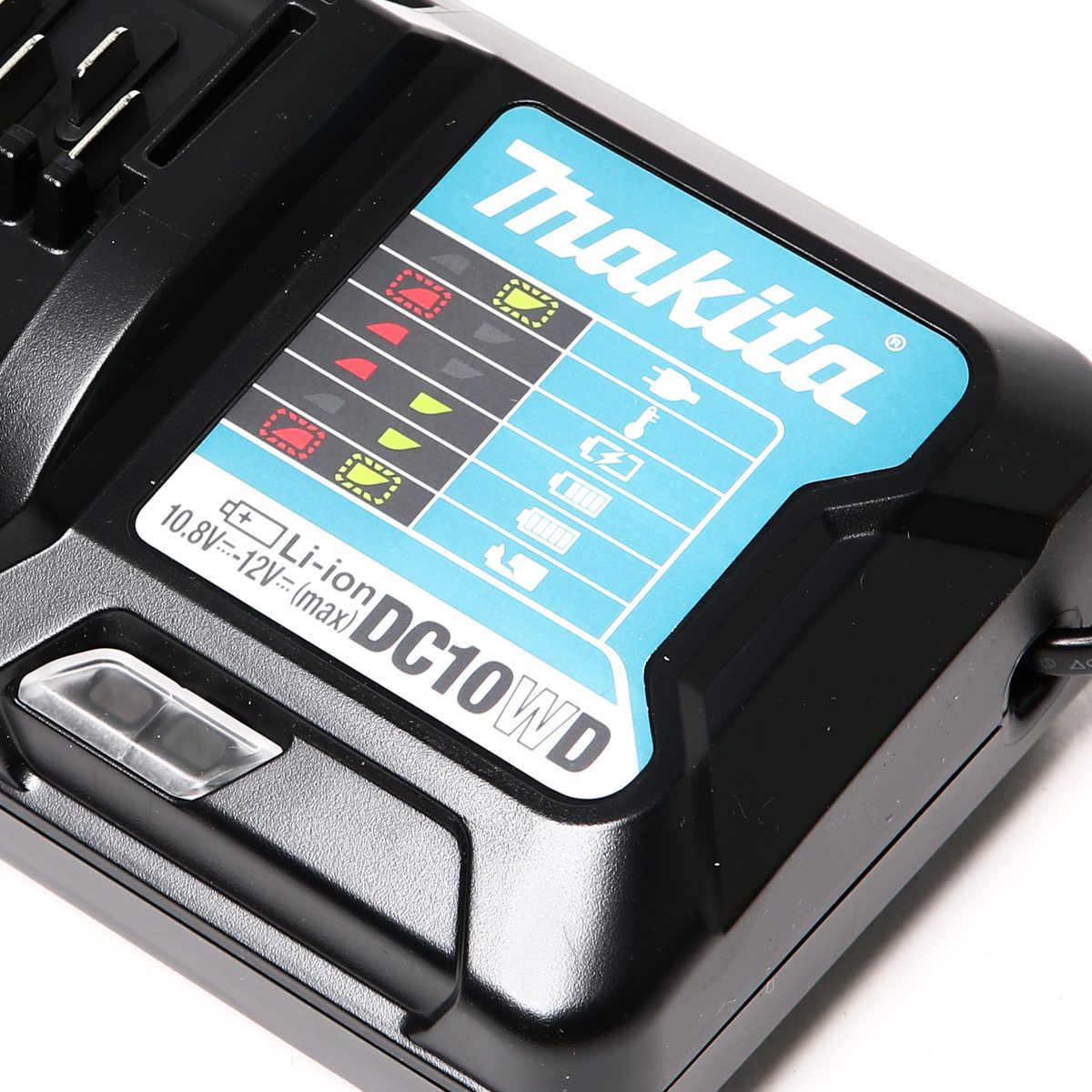 MAKITA เครื่องชาร์จแบตเตอรี่ 12 โวลต์ รุ่น DC10WD กำลังไฟ 33 วัตต์ ใช้กับแบตเตอรี่ BL1016 / BL1021B / BL1041B (มากีต้า)
