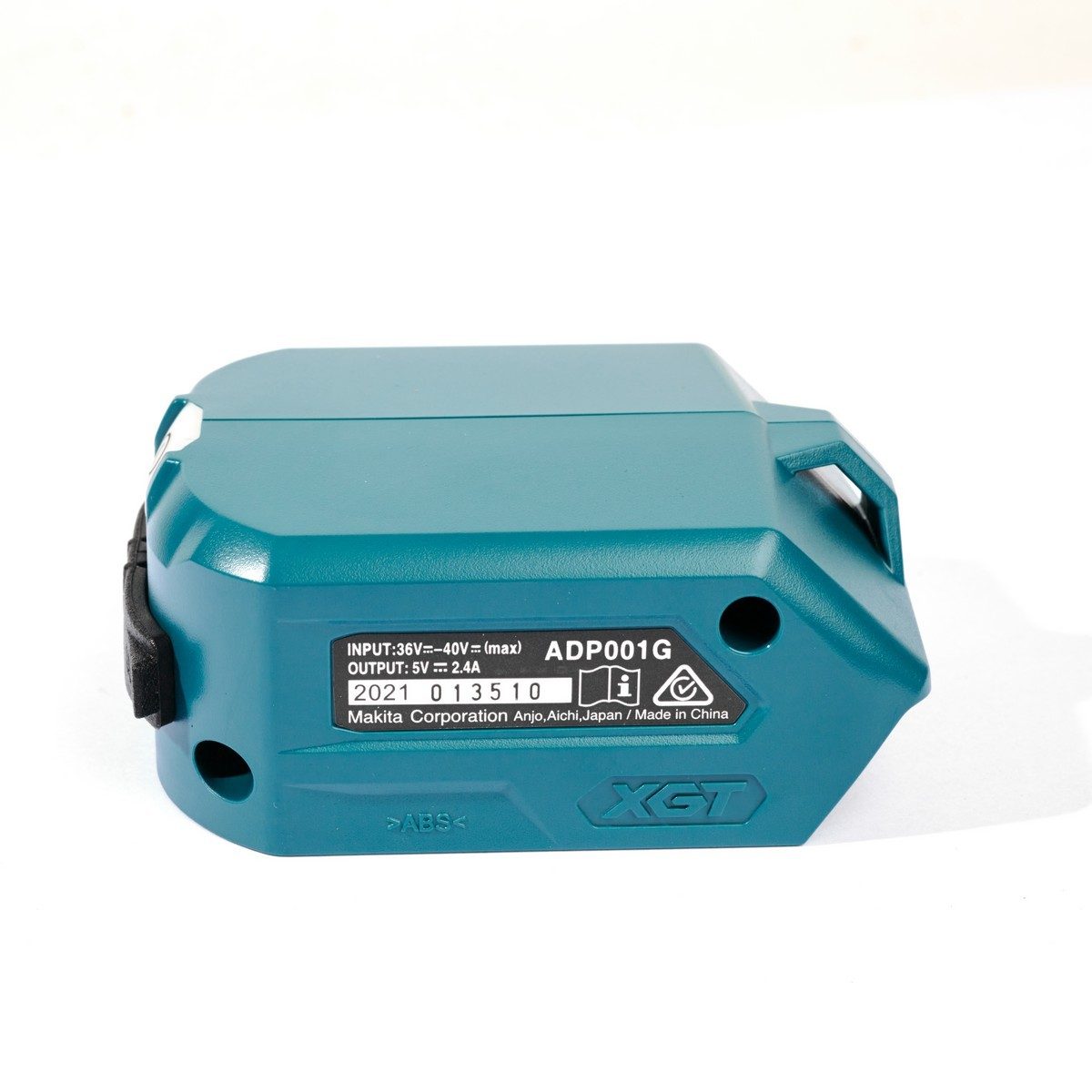 MAKITA ตัวแปลงไฟ USB สำหรับ LI-ION 40V มากีต้า รุ่น ADP001G ใช้กับแบตเตอรี่ 40VMAX รุ่น BL4040 และ BL4025