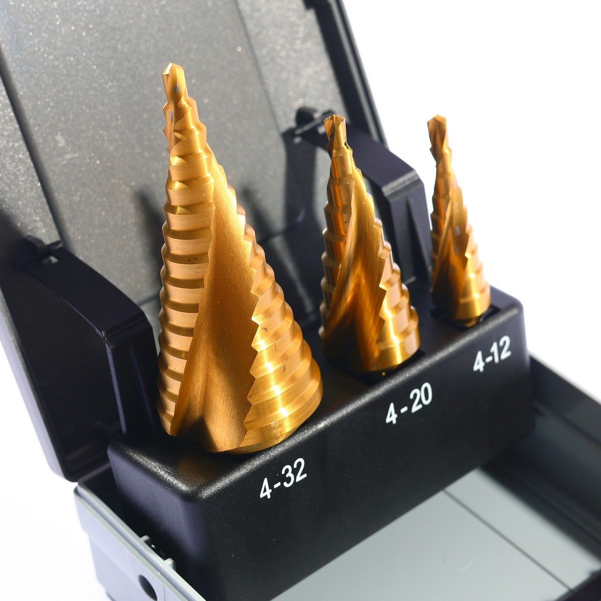 MAKITA ดอก Step Drill 3 ดอก/ชุด (D-41872) ขนาด 4-12, 4-20, 4-32 มม. ร่องตรง เคลือบ Titanium สีทอง (มากีต้า)