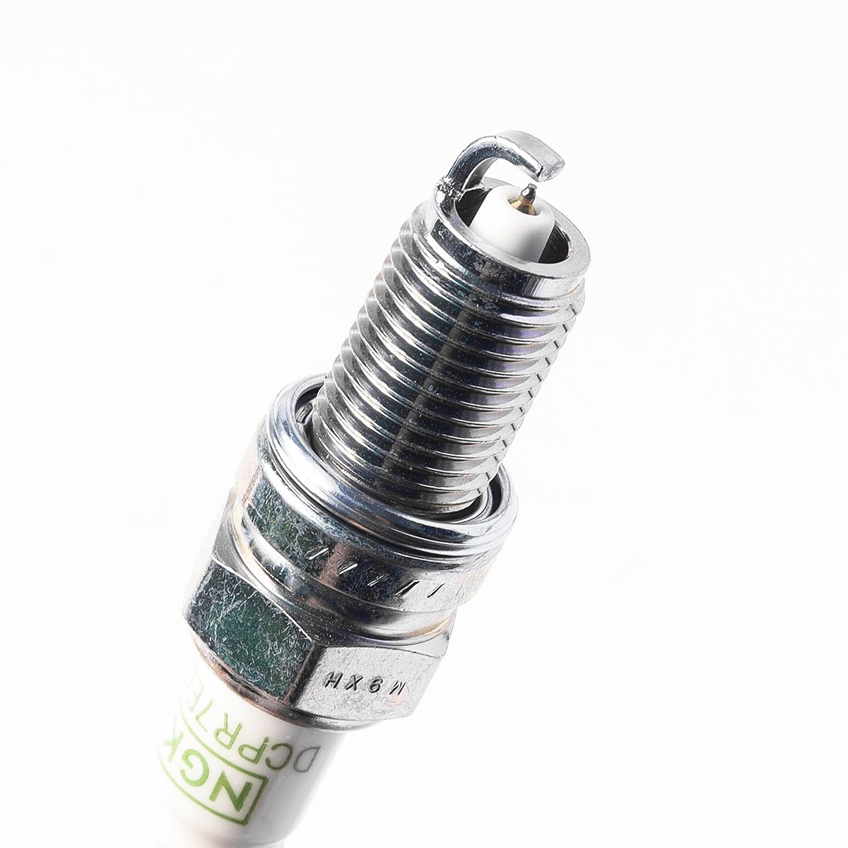 หัวเทียน NGK G-Power แบรนด์ เอ็น.จี.เค (NGK) รุ่น DCPR7EGP ใช้กับรถหัวลาก เกลียว 12 มม. ค่าความร้อนระดับ 7 แกนกลางทำจาก Platinum Alloy แกนกล