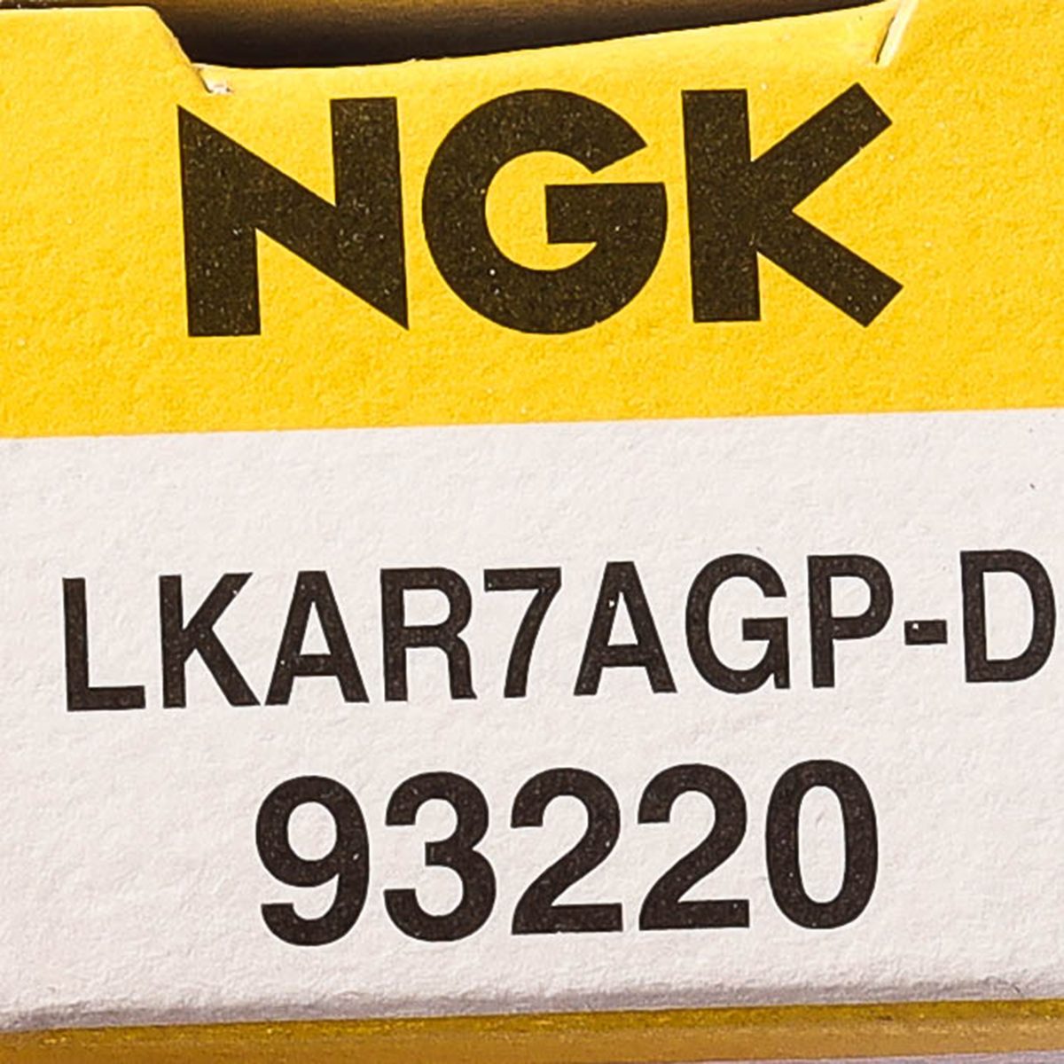 หัวเทียน แบรนด์ เอ็น.จี.เค (NGK) รุ่น NGK G-POWER ใช้กับรถยนต์ รุ่น ALTIS3ZR-FR,2ZR-FE และ 1ZR-FE แกนกลางทำจาก Platinum Alloy แกนกลางโต 0.6 
