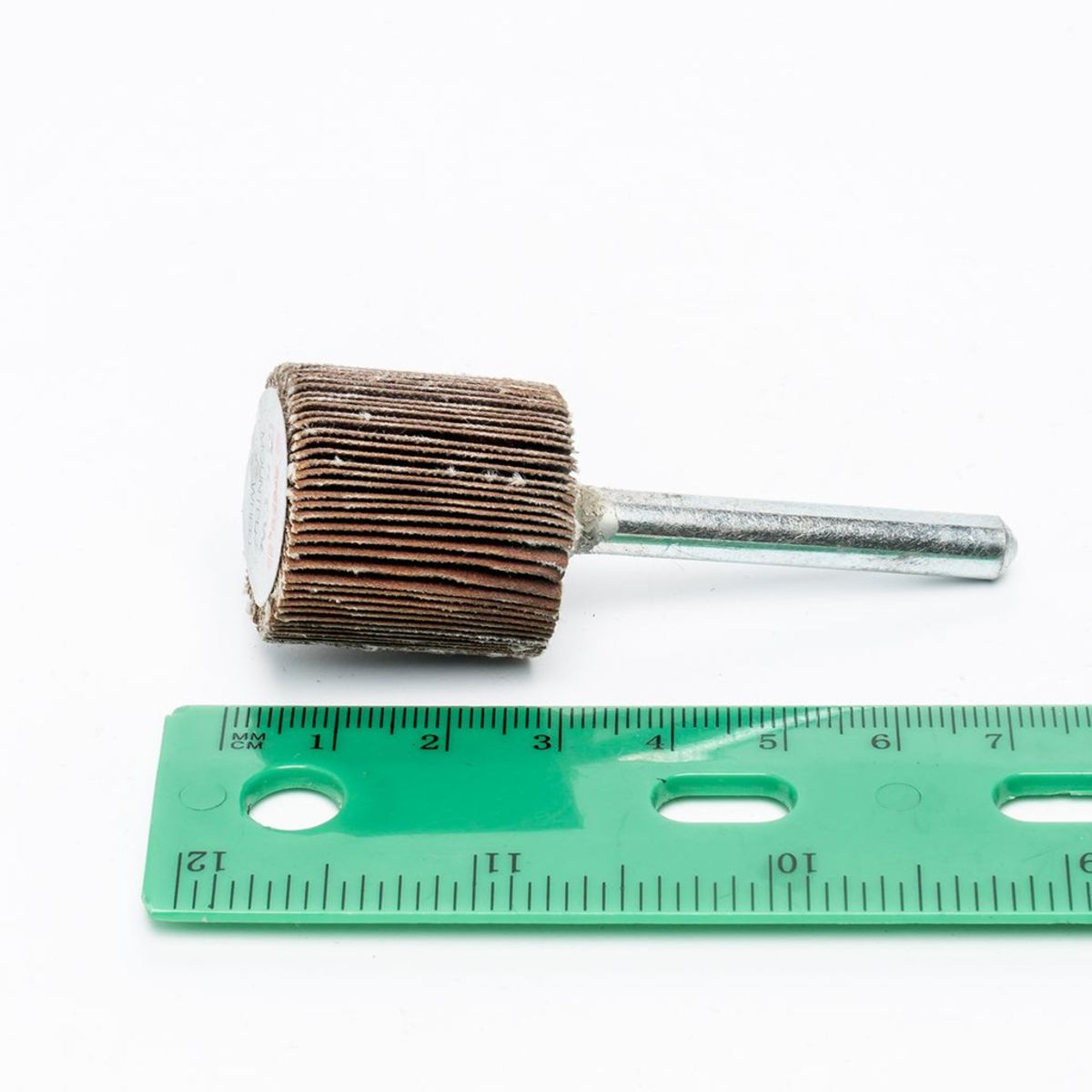 1"X1"(25X25M/M)#A320 ล้อทรายมีแกน