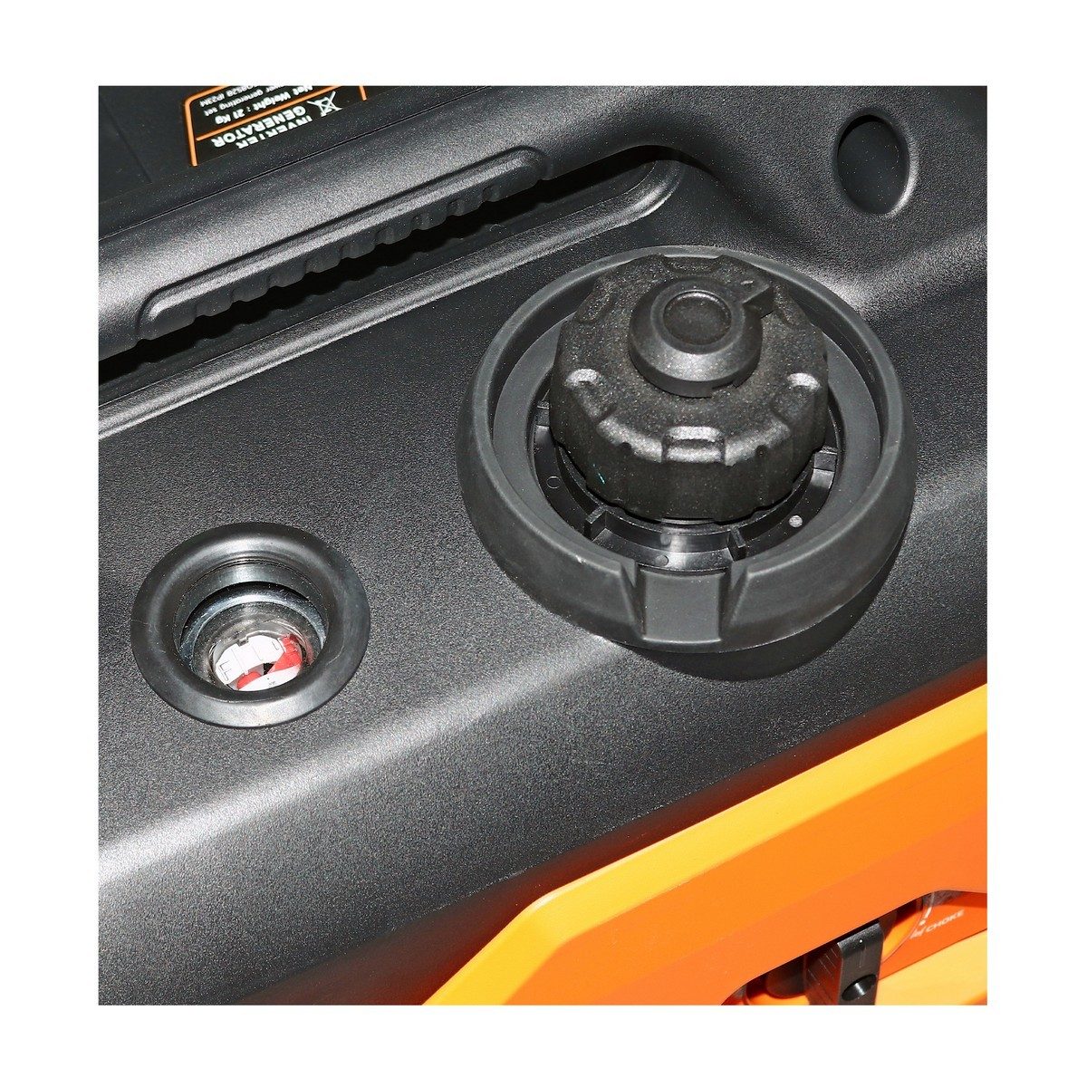 POLO เครื่องปั่นไฟ Inverter กำลังไฟสูงสุด 2.8 กิโลวัตต์ รุ่น P3150IS ความจุกระบอกสูบ 120 ซีซี ถังน้ำมัน 5 ลิตร สตาร์ทมือ (โปโล)