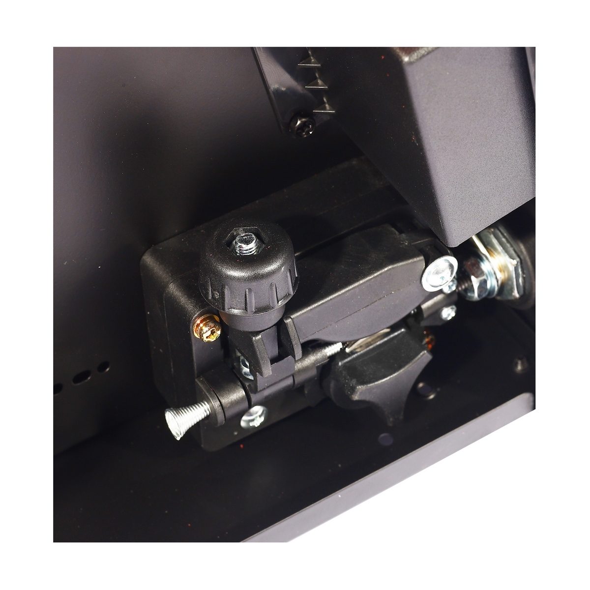 POLO เครื่องเชื่อม MIG/MMA รุ่น MIG120D 1 เฟส 220 โวลต์ กระแสไฟเชื่อม 120 แอมป์ หน้าจอดิจิตอลขนาดใหญ่ สำหรับงาน DIY ภายในบ้าน ใช้กับลวดเชื่อ