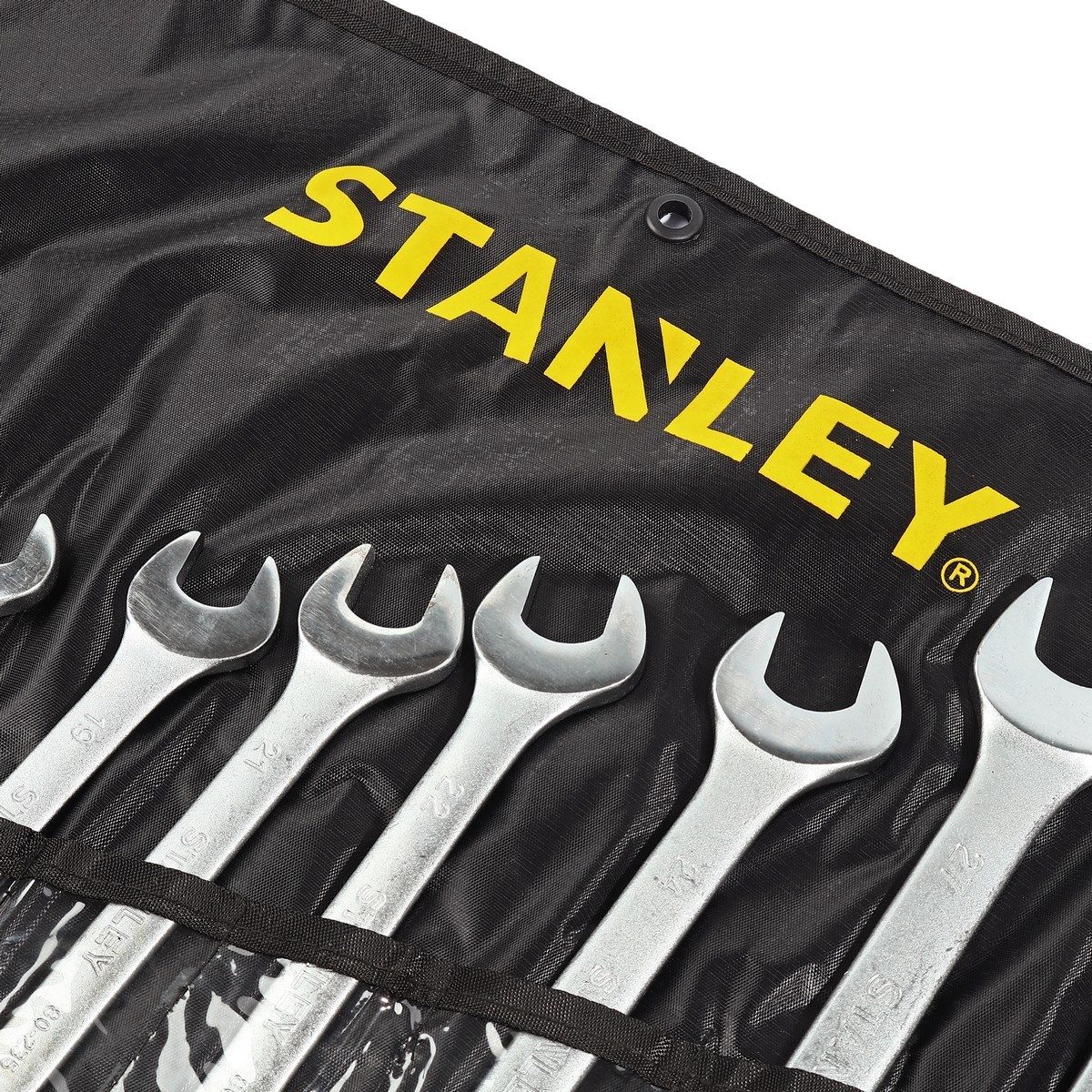 ชุดประแจแหวนข้างปากตาย 14 ชิ้น ซองผ้า สแตนเล่ย์ (STANLEY) รุ่น CWB ขนาด 8-32 มม. ในชุดประกอบไปด้วยเบอร์ 8,9,10,12,13,14,17,19,21,22,24,27,30