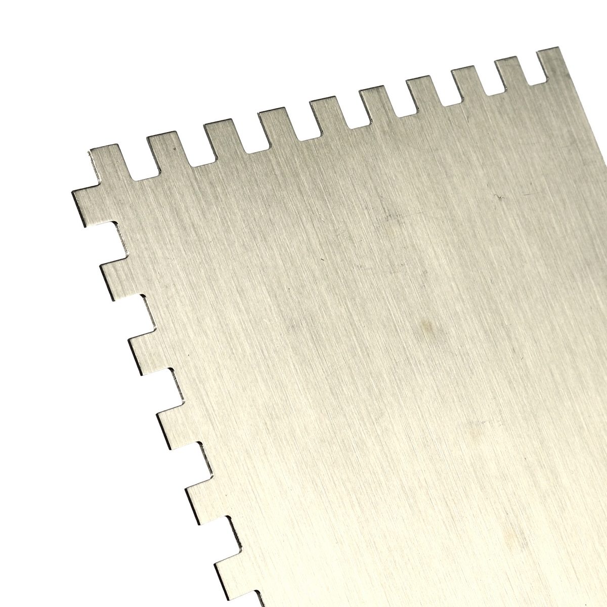 เกียงเหล็กฉาบปูน ร่องเหลี่ยม ทรูเปอร์ (TRUPER) รุ่น 15404 ขนาด 11 นิ้ว x 5 นิ้ว ใบมีดทำจากเหล็ก ขอบฟันสี่เหลี่ยม